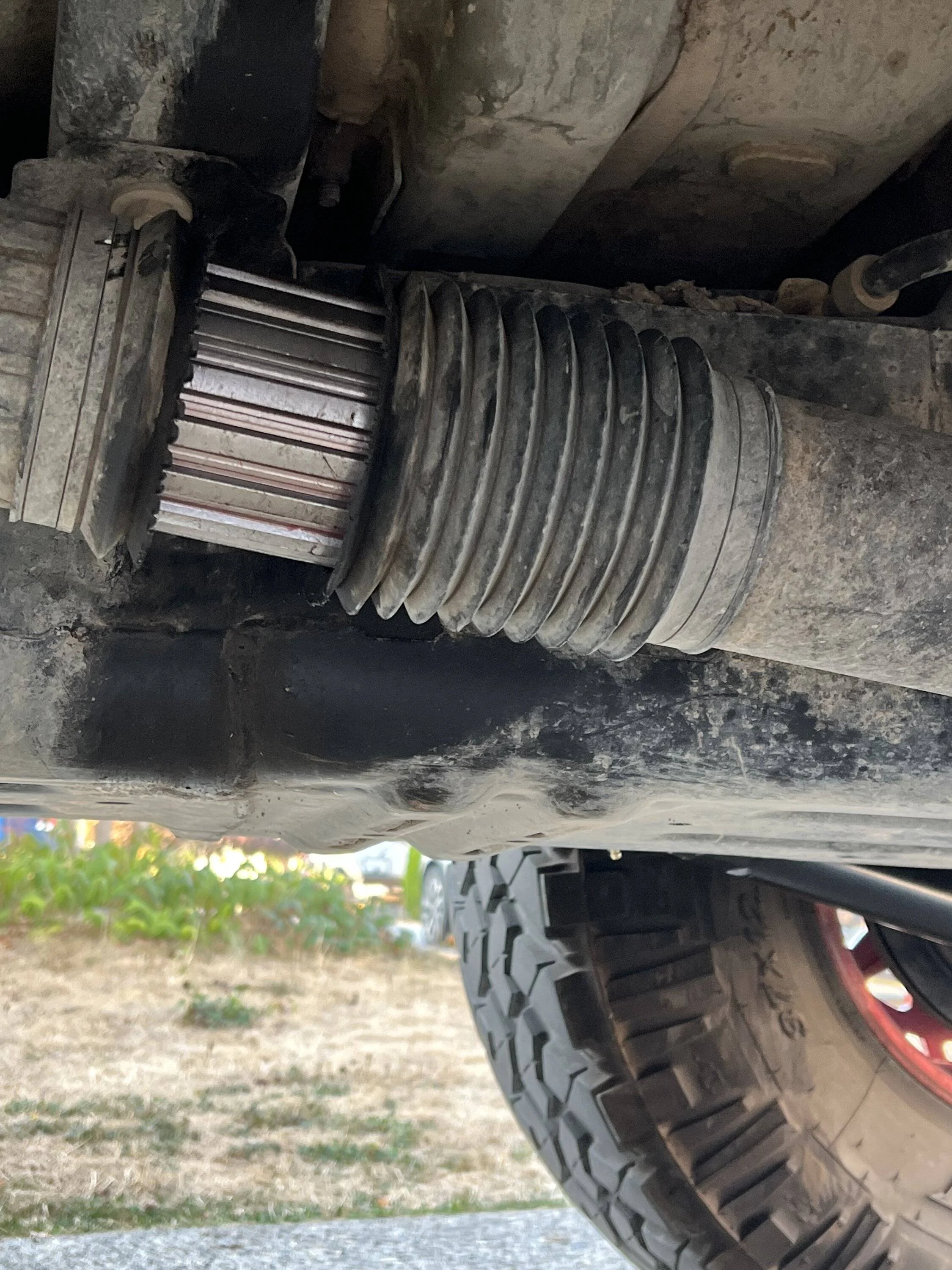 Jeep Wrangler JL Rear Driveshaft Boot Kit? 79816D75-4FC8-4F74-99F2-4A361B659C39