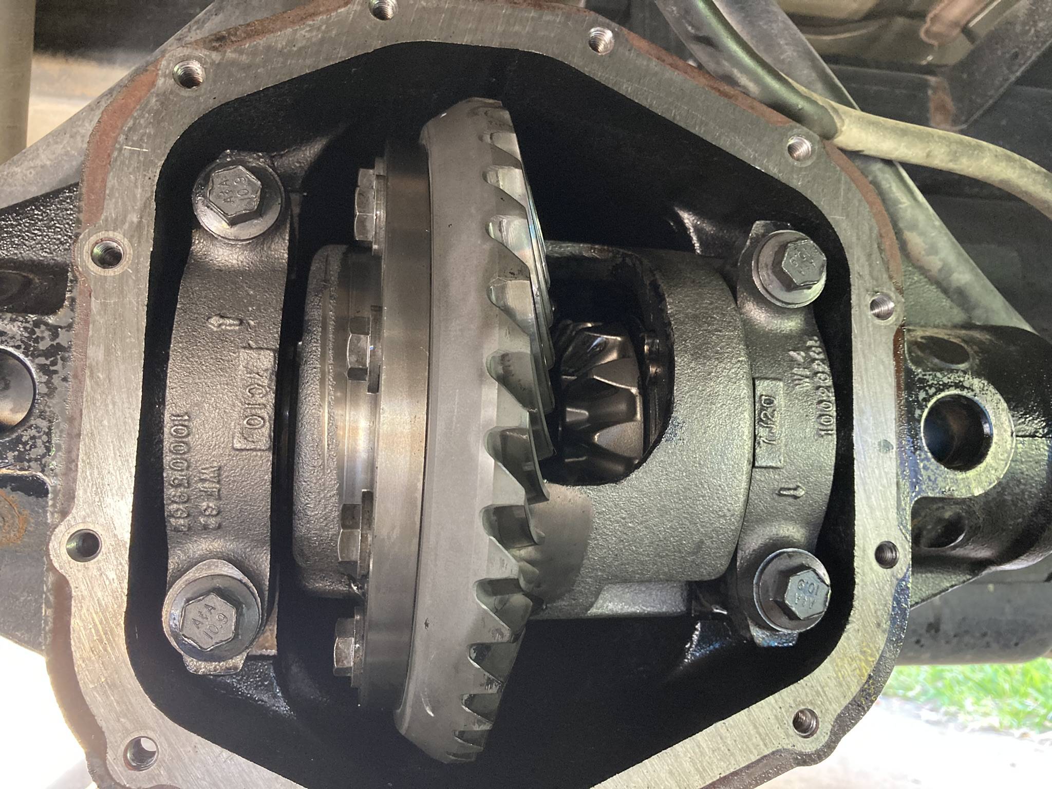Jeep Wrangler JL Does this look like LSD? 9EBE25E5-7488-4C79-99B3-EA59F7F14CF1