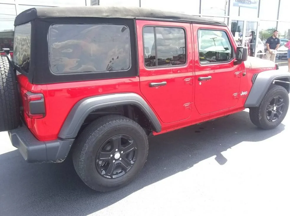 Jeep Wrangler JL Factory height differences IMG_0138