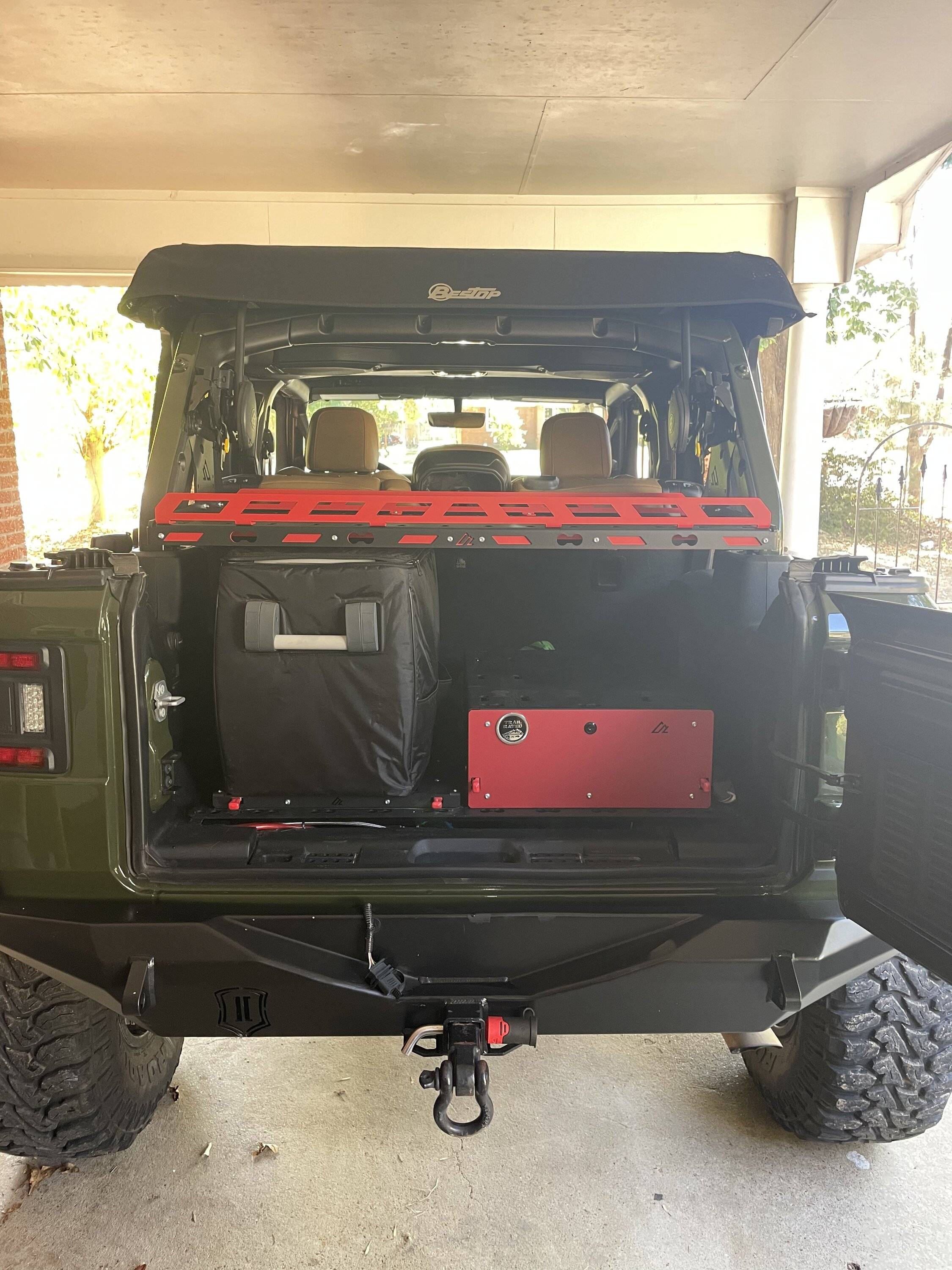 Jeep Wrangler JL soft top slashed and contents stolen BC1D7A3A-7391-43A1-A0ED-636B6621CBEA