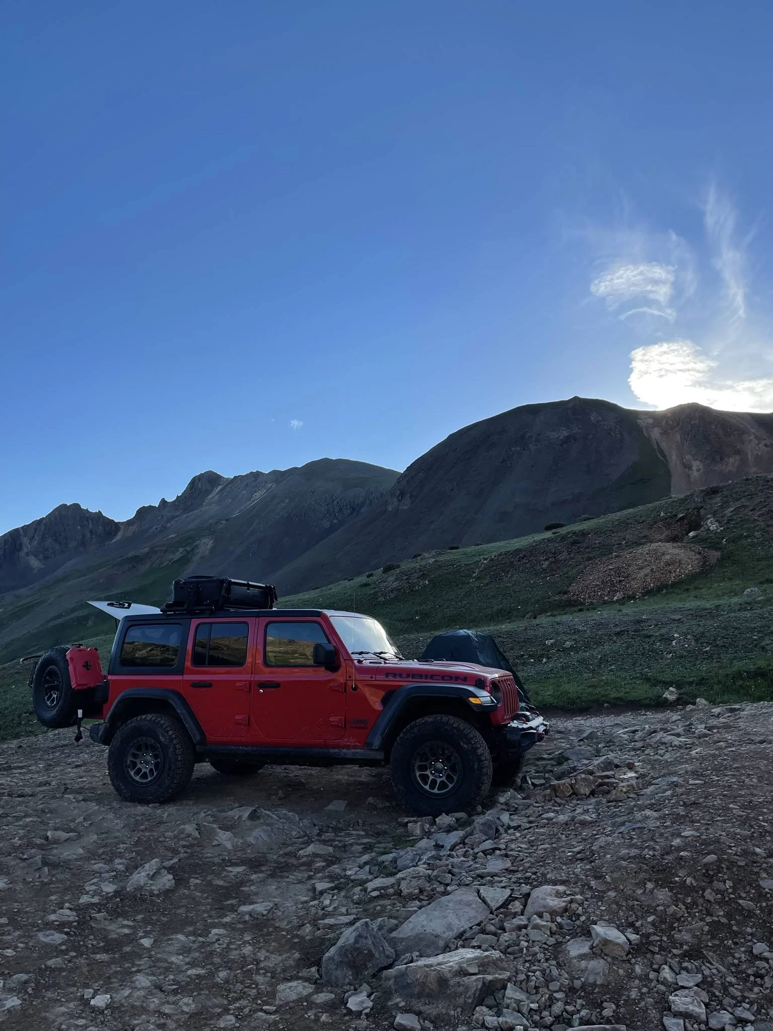 Jeep Wrangler JL All rotopax mount options 27D63261-E85B-48EC-872A-D51DB4F3DD4B