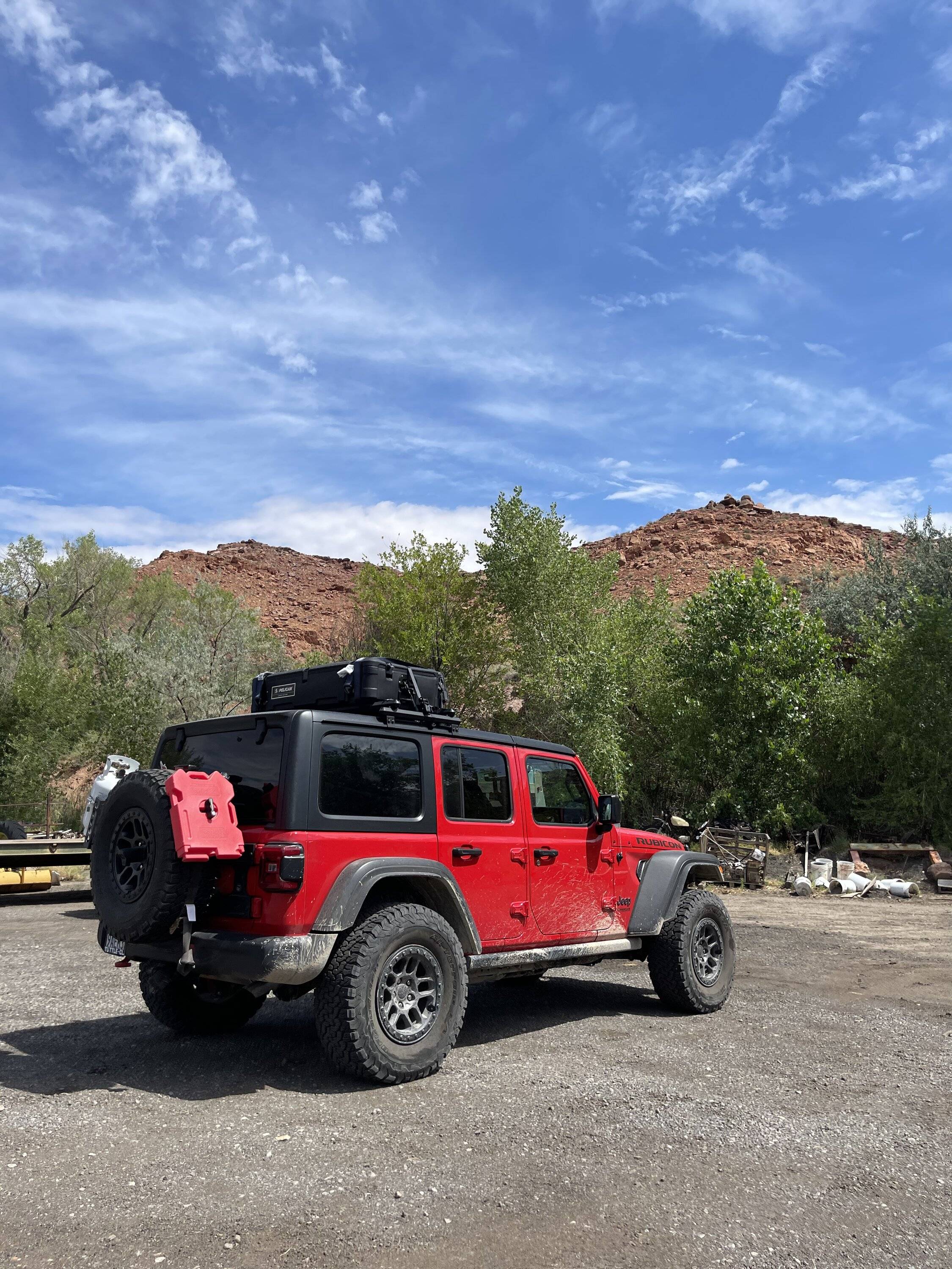 Jeep Wrangler JL All rotopax mount options 0E75C6CC-E950-481C-8408-962B20895E0F