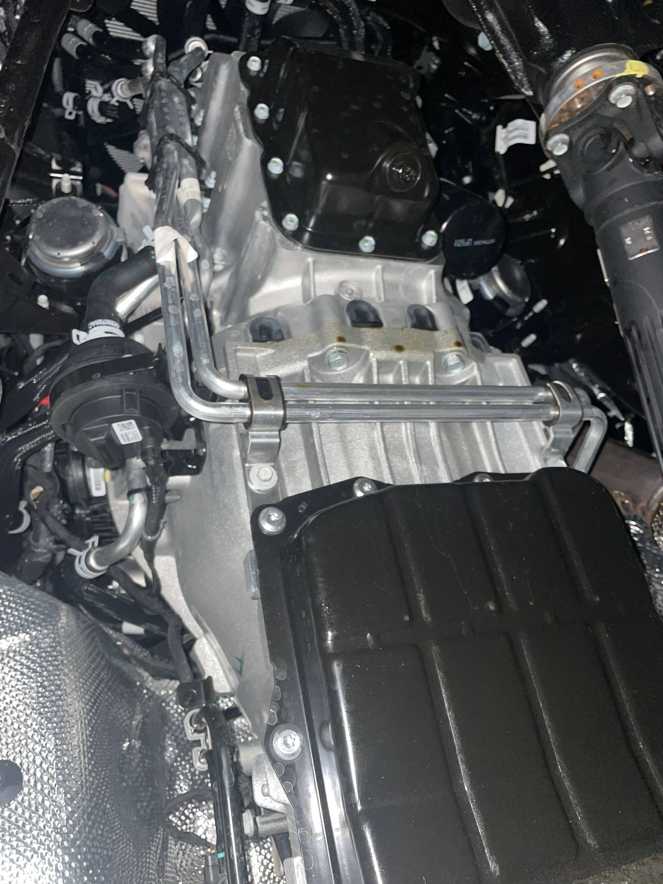 Jeep Wrangler JL 2023 JLU Oil leak 17916CB2-64E9-4EAB-AEF5-0B9A2A604970