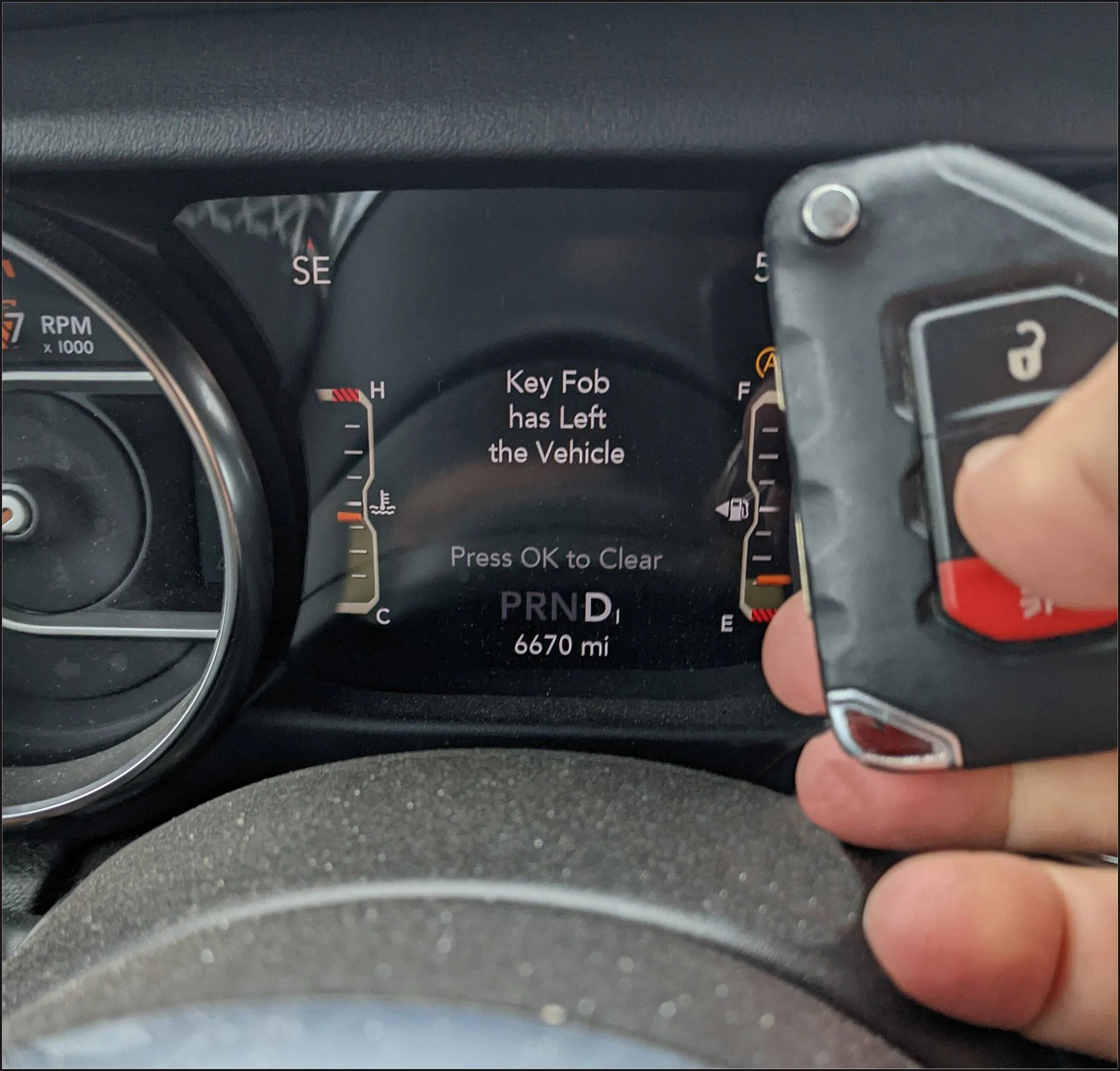 Jeep Wrangler JL Be aware...  Keyfob battery will bite you. 567gvhbn
