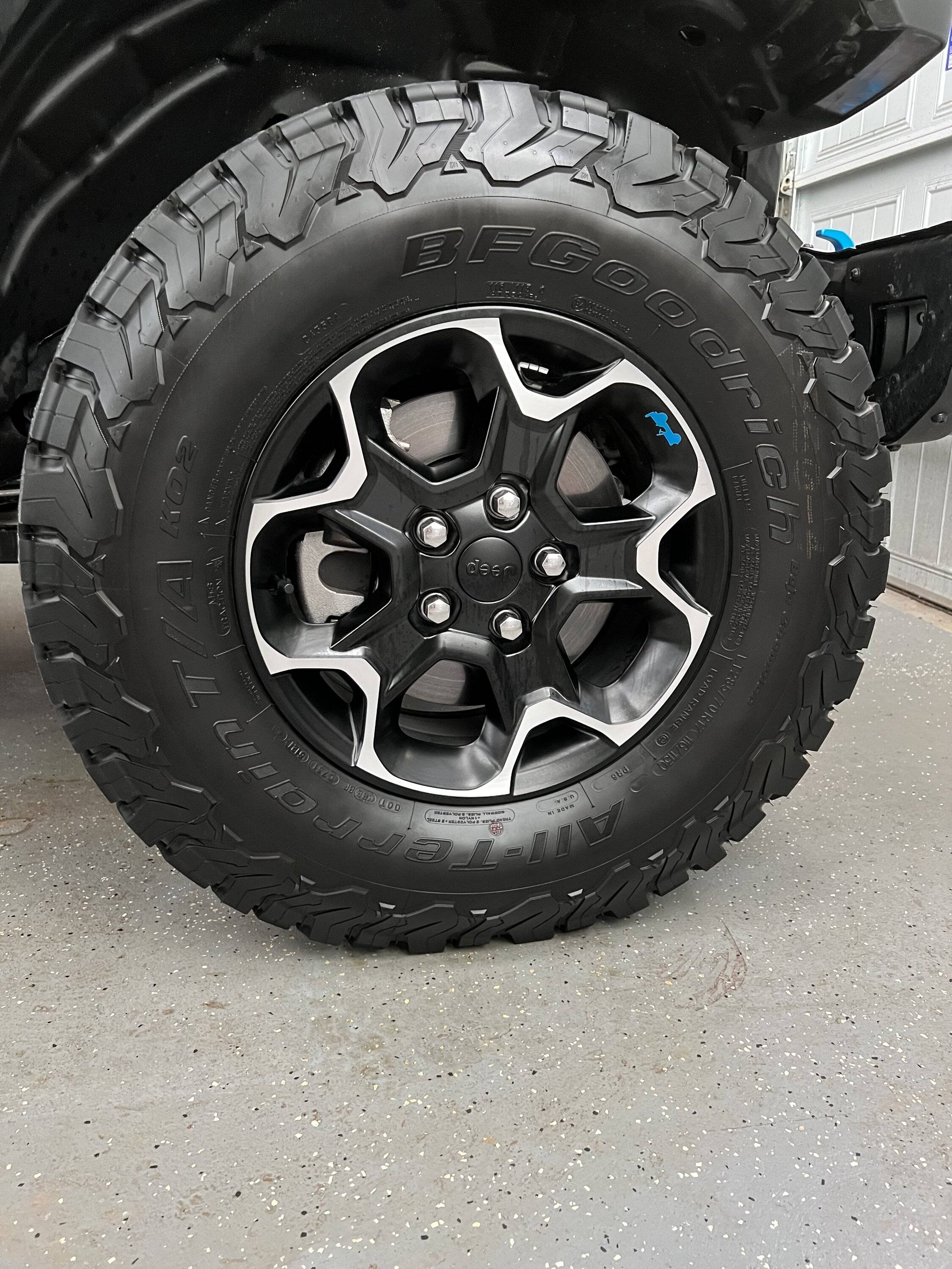 Jeep Wrangler JL Rubicon 4xe Wheels/Tires 314791B7-9DD6-419E-97F4-8485EE5AAE23