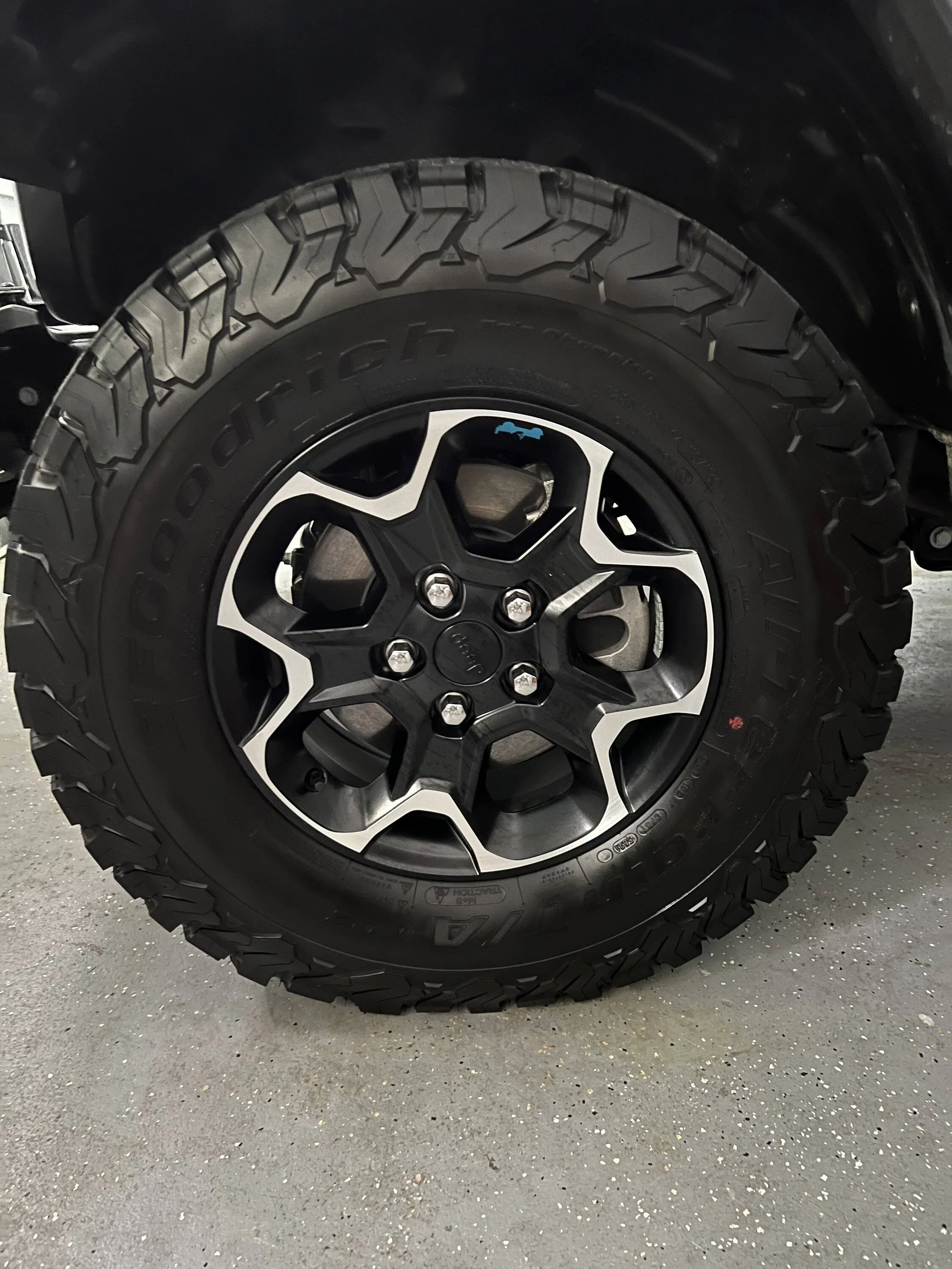 Jeep Wrangler JL Rubicon 4xe Wheels/Tires 266E4A6C-028A-4616-B896-669707EA23B6
