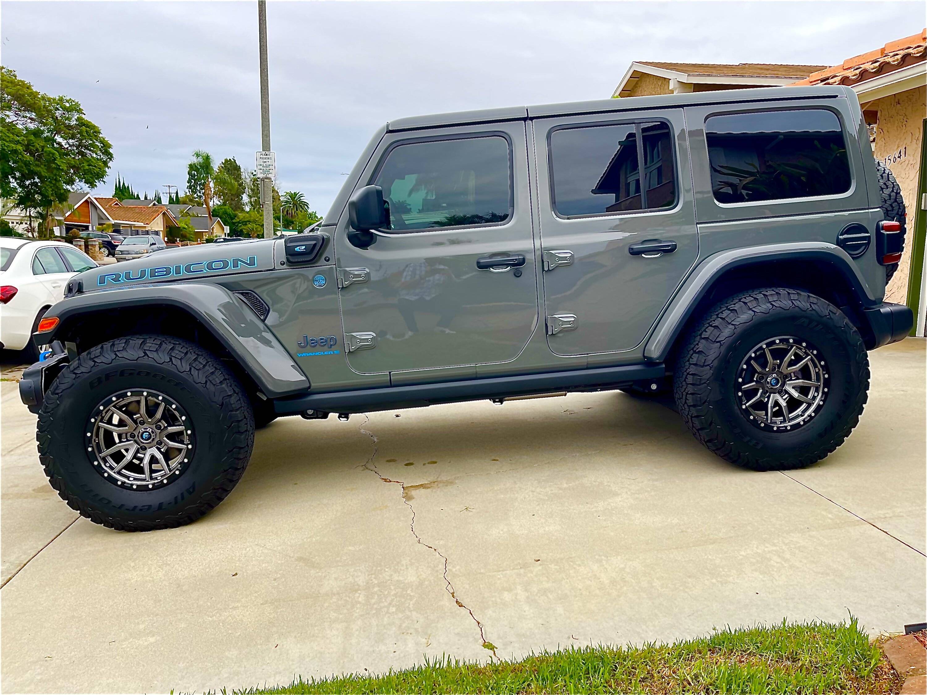 Jeep Wrangler JL Storm Cloud - 2023 4xe Rubicon Build 145F68B4-7CE1-41B2-AC4B-540A33436EBA