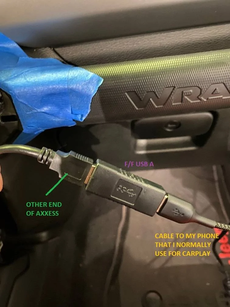 Jeep Wrangler JL Adding USB port for wired CarPlay car5