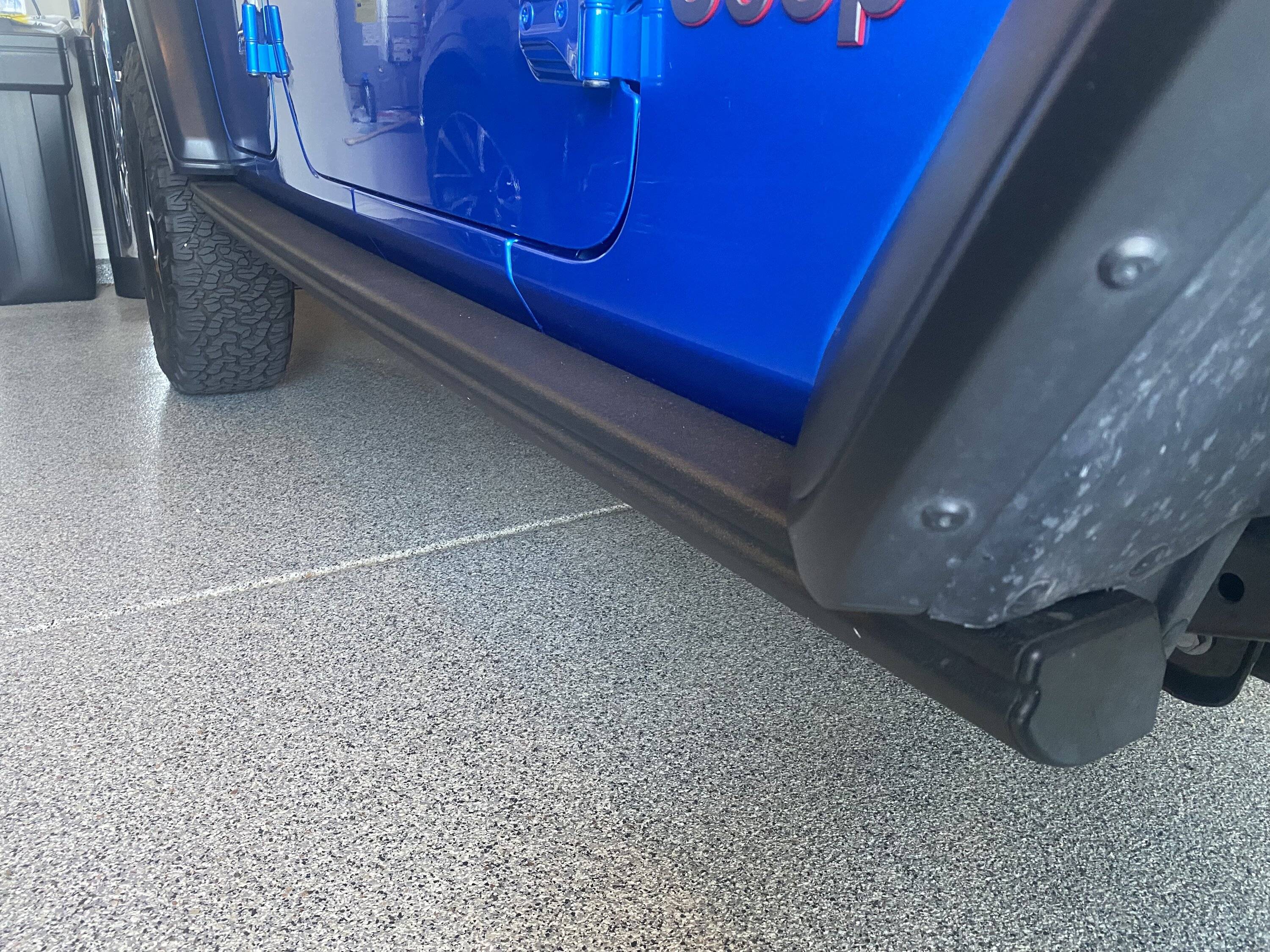 Jeep Wrangler JL JLU/Mopar Performance Rock Rails w/step assist 58839FE3-6B68-4CF7-ABA6-94BB678C0B21