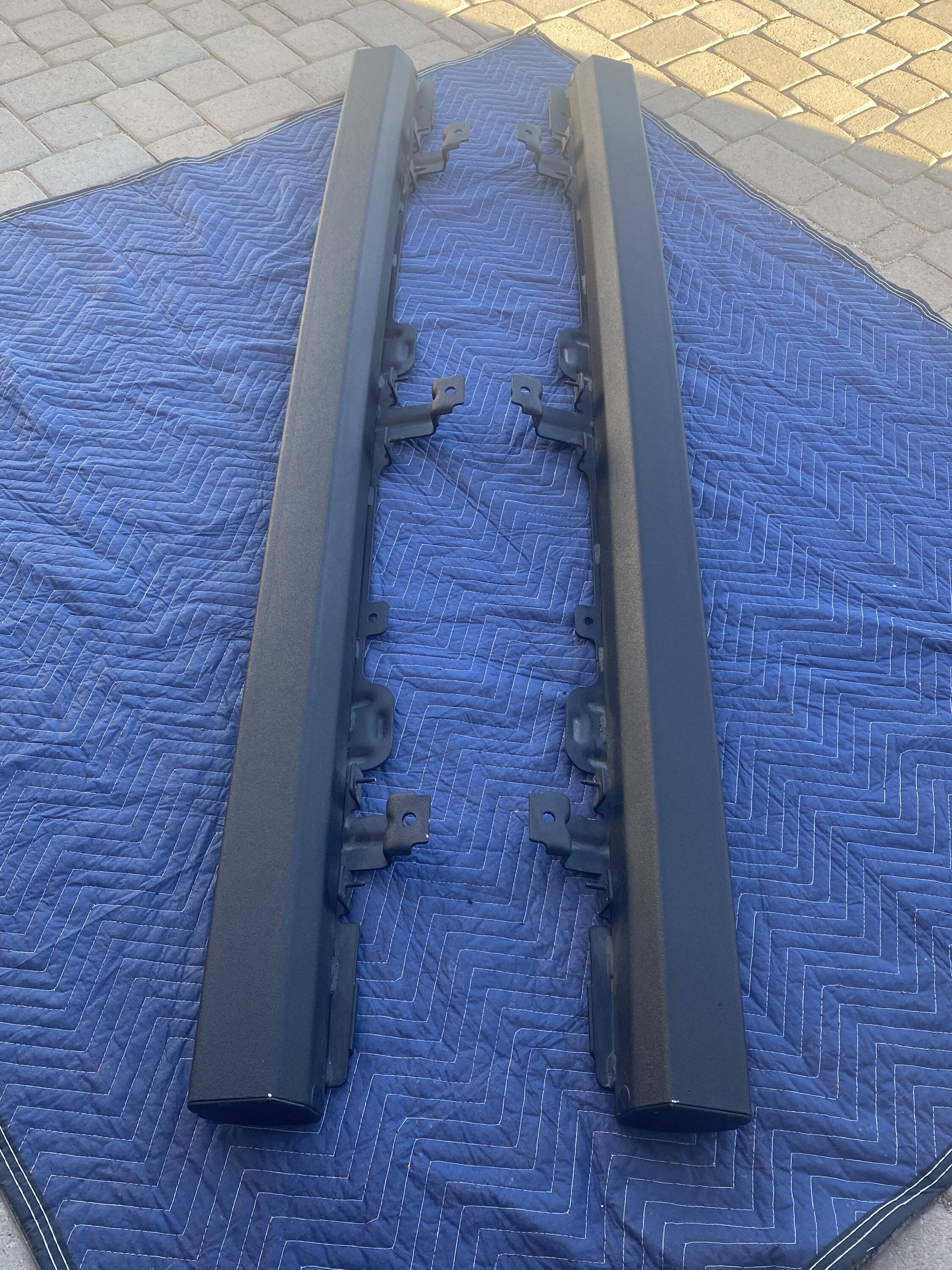 Jeep Wrangler JL JLU/Mopar Performance Rock Rails w/step assist FE1DBA28-2251-4159-ACFD-741B08A2E2EF