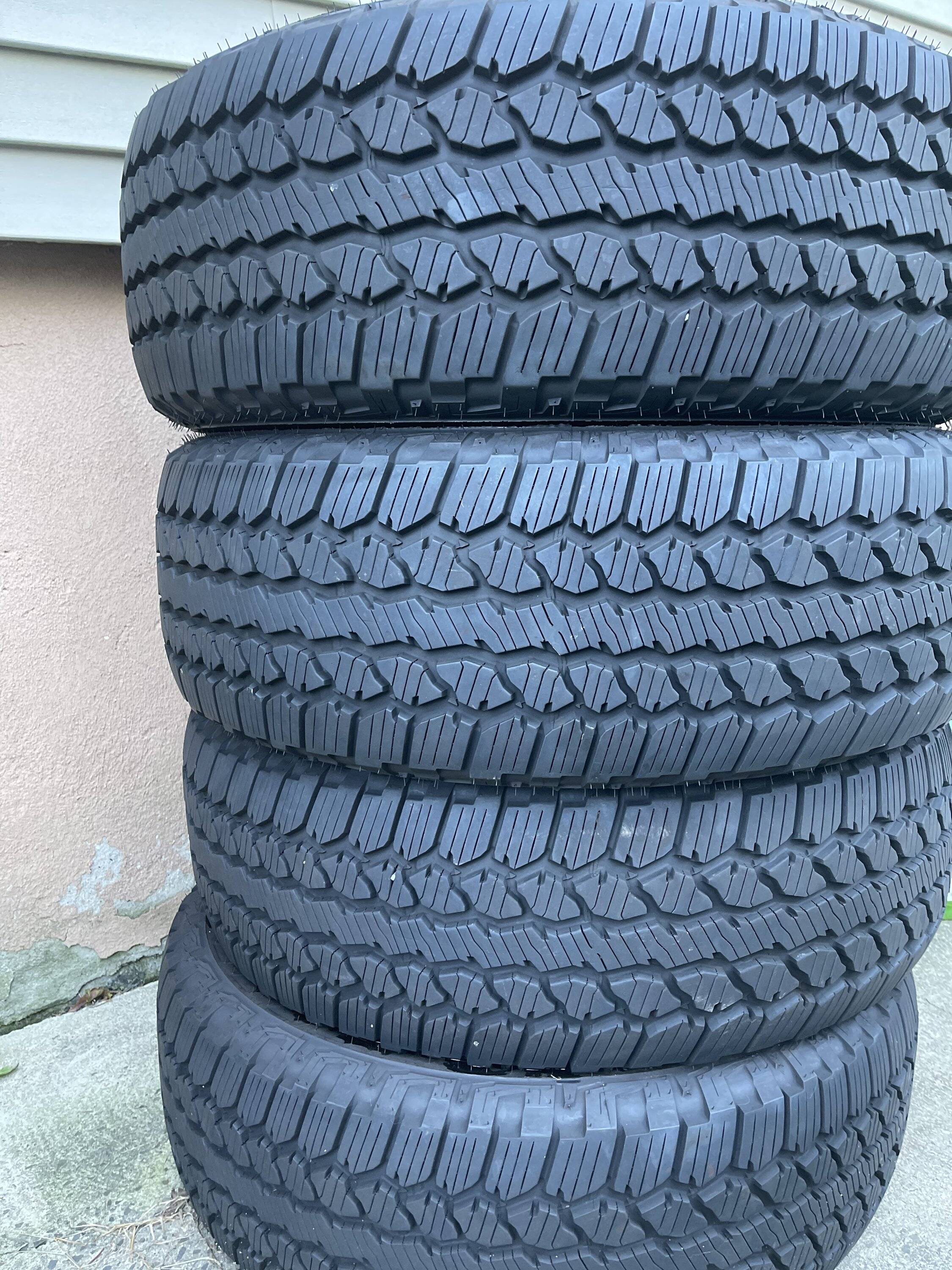 Jeep Wrangler JL 285/70/17 AT 2 7198AEC0-5C1D-44E5-880C-926A1004181B