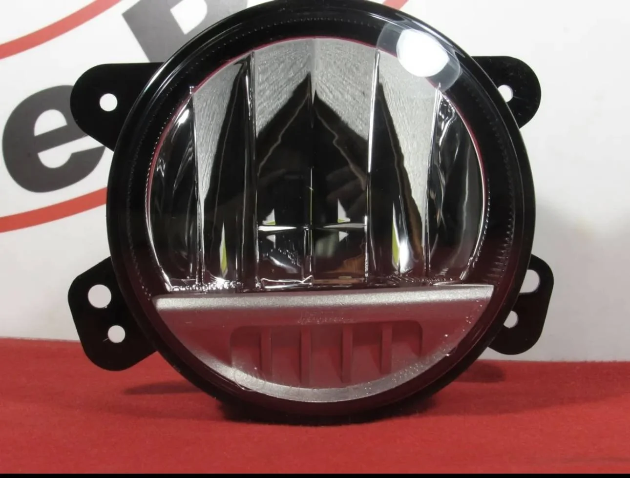 Jeep Wrangler JL OEM LED Fog Lights (two different types???) CC4401D3-93BD-4D05-BB70-4EE173966DCC