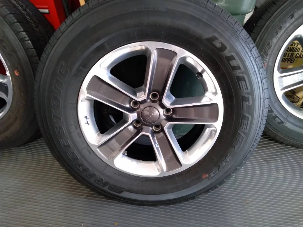 Jeep Wrangler JL 2020 Sahara Wheels & Tire Resized_20220916_114839