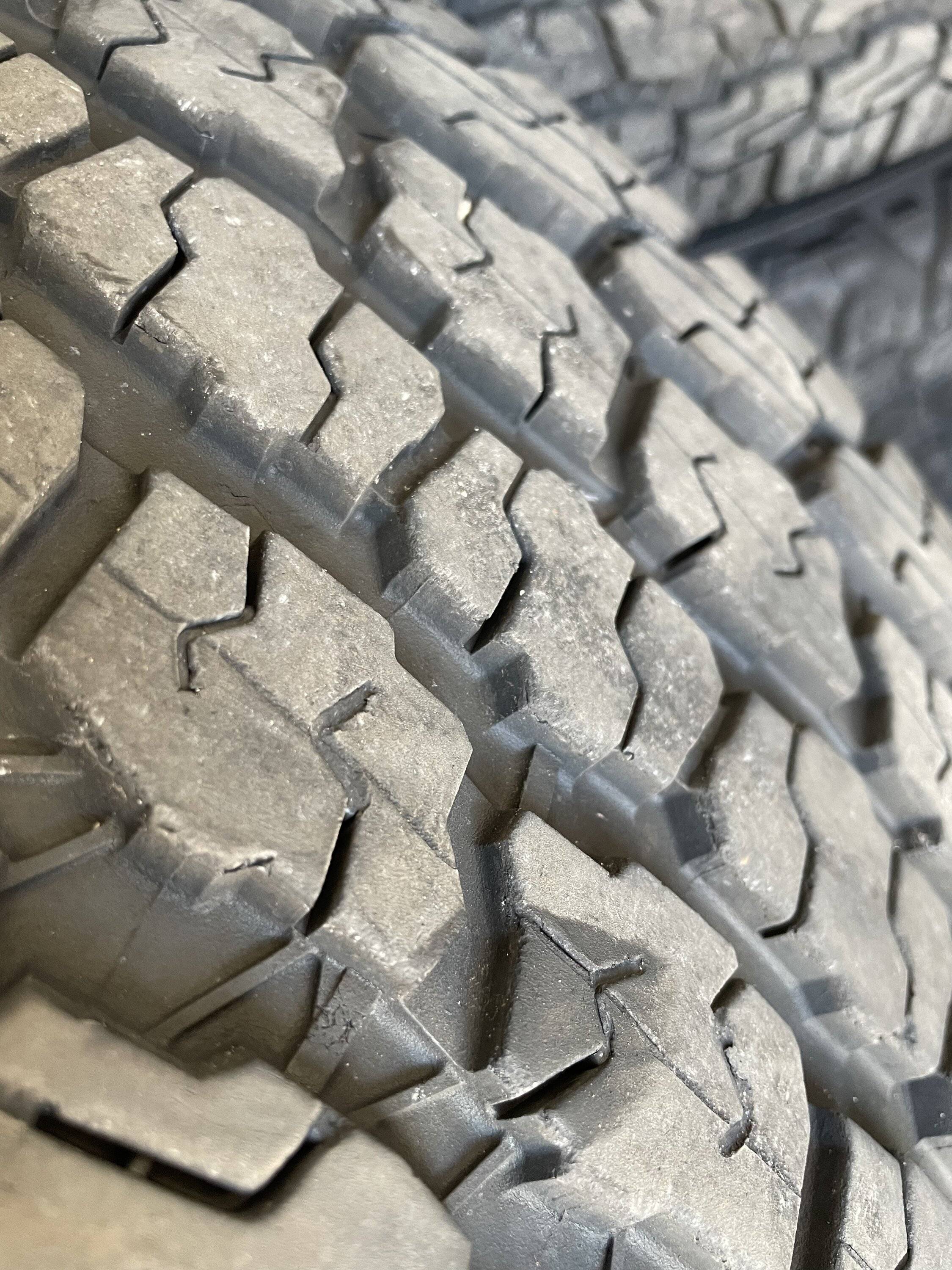 Jeep Wrangler JL Sahara Take-Offs CB53BF62-CA73-40FD-A6CA-4F0DED4AE727