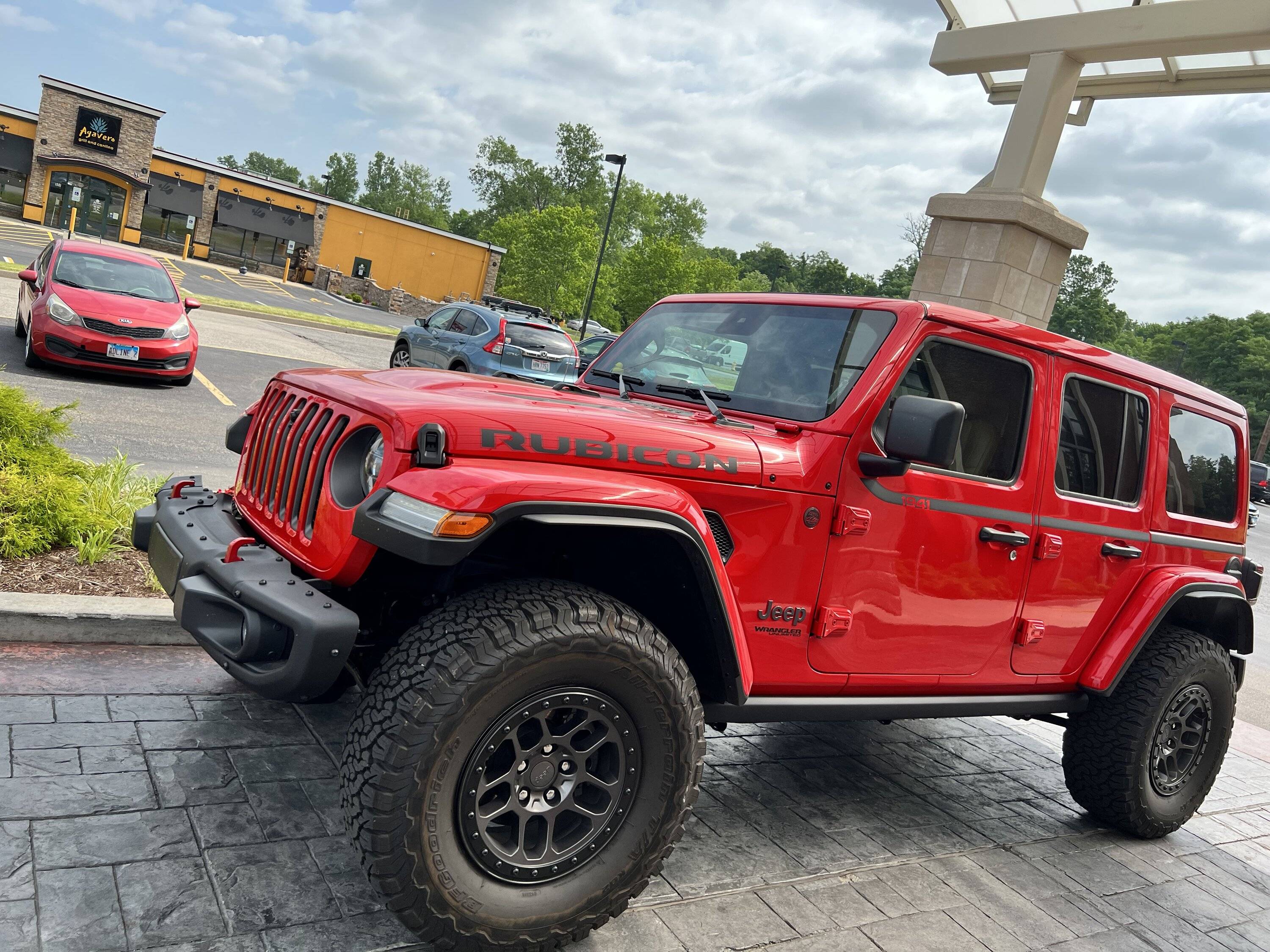 Jeep Wrangler JL 1941 Swoosh Bodyside Graphic 283B5210-19D1-4BE2-A5CD-D19F450A87C6