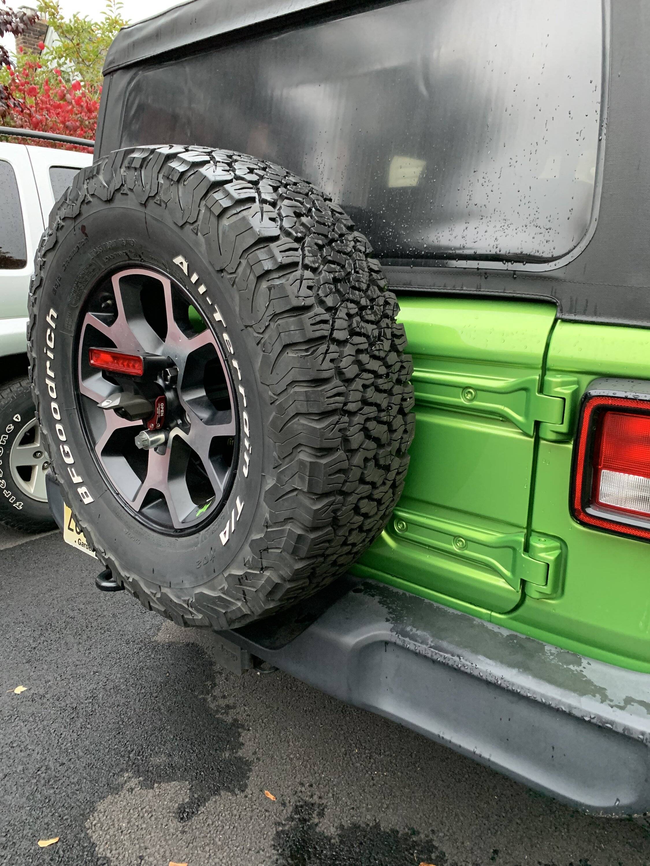 Jeep Wrangler JL Spare Tire Rubbing Bumper IMG_5544[1].JPG
