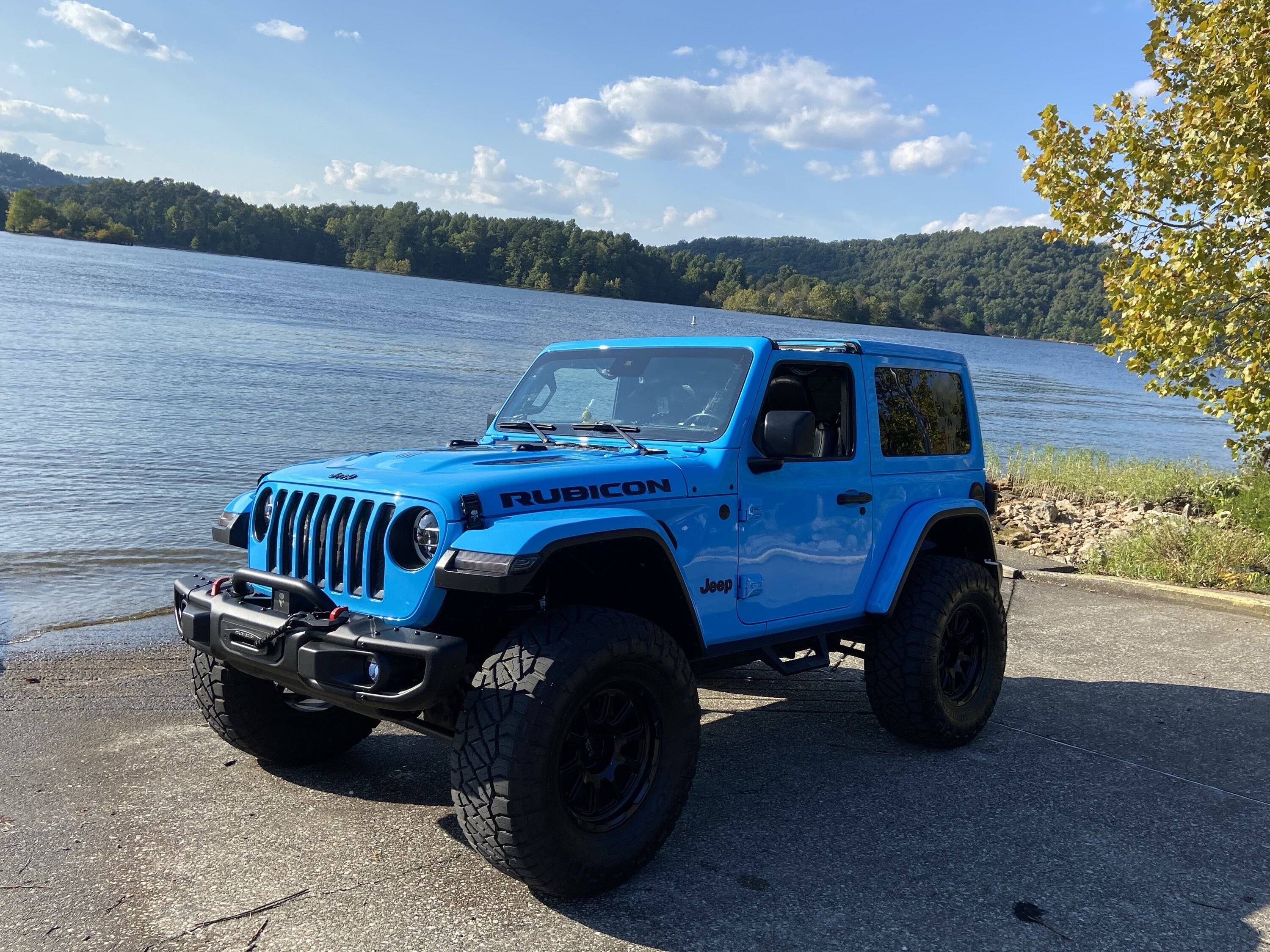 Jeep Wrangler JL anyone running solid Black Rhinos wheels on a 2 door? 0E2B7351-E611-4E34-A3AE-F4D7A7E4F837