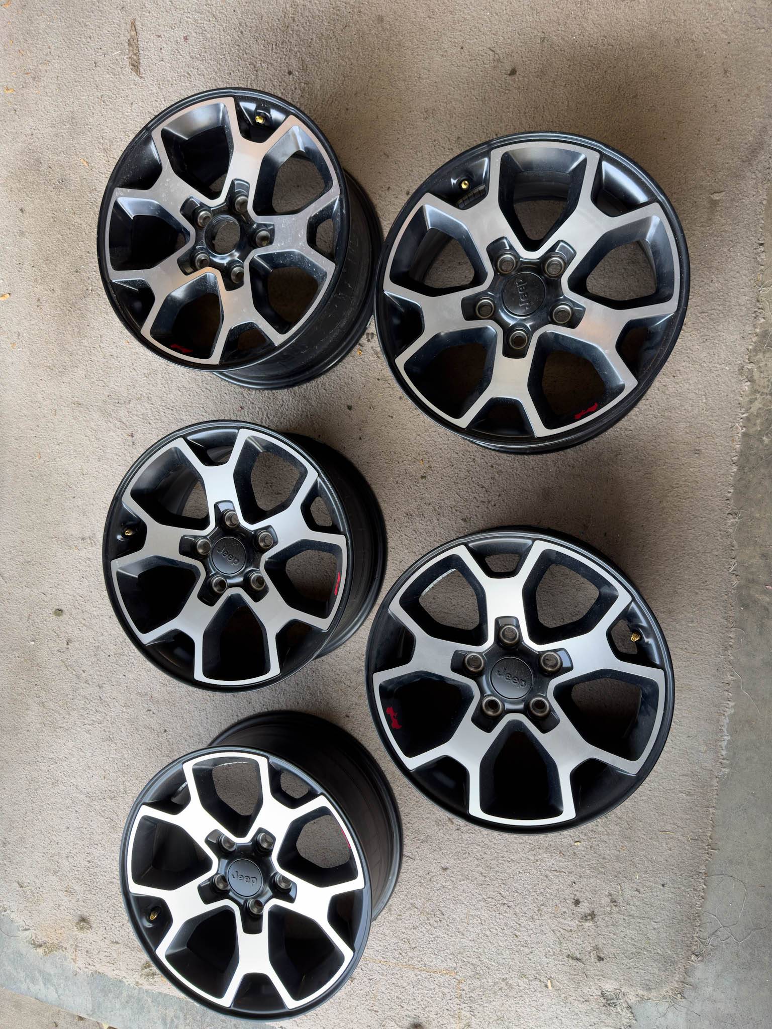 Jeep Wrangler JL 2021 JLUR Wheels $500 75B1A0D8-66FC-49DB-9685-403DBFDBC8F2