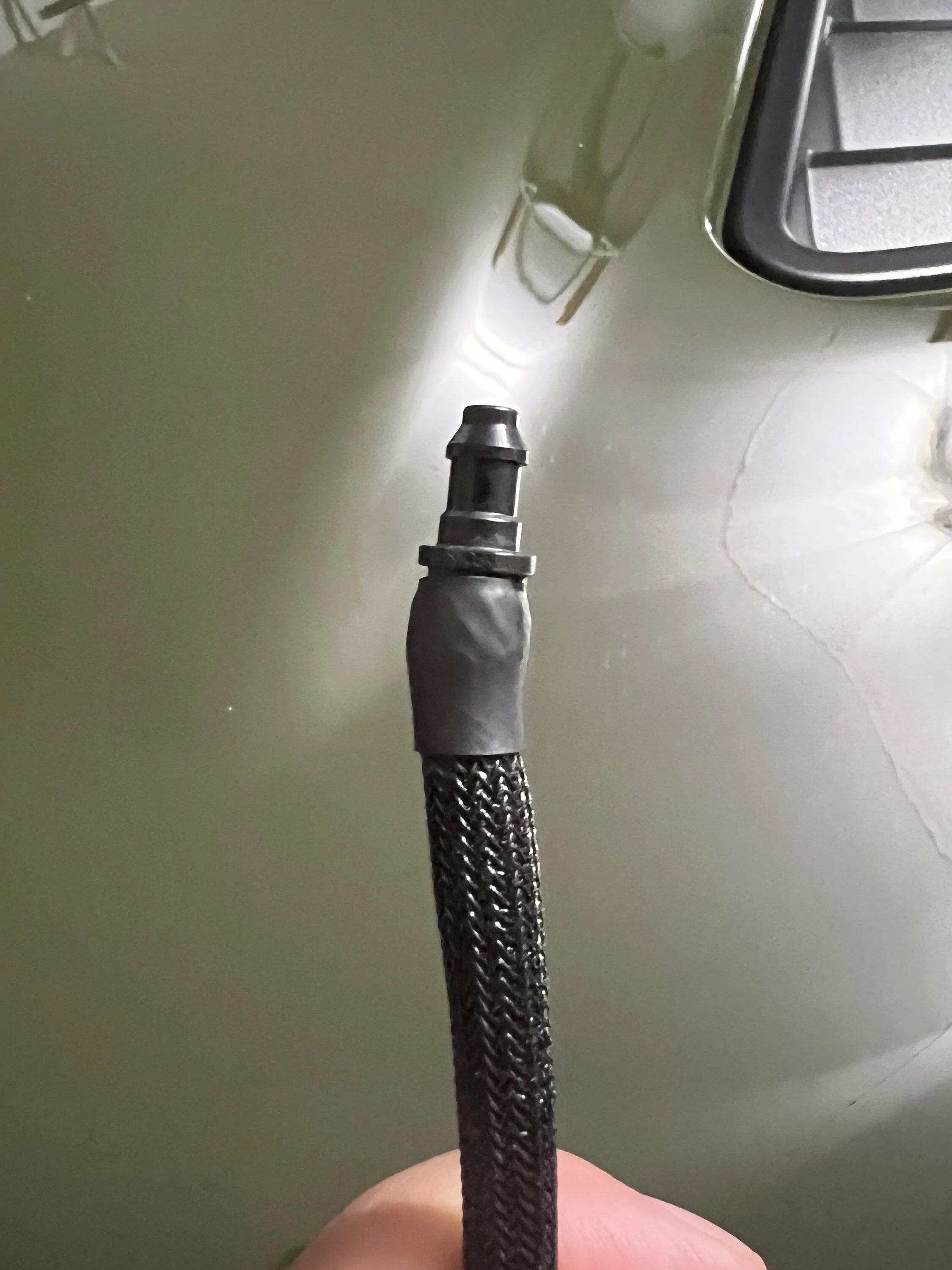 Jeep Wrangler JL New style windshield washer problem and solution. IMG_0841