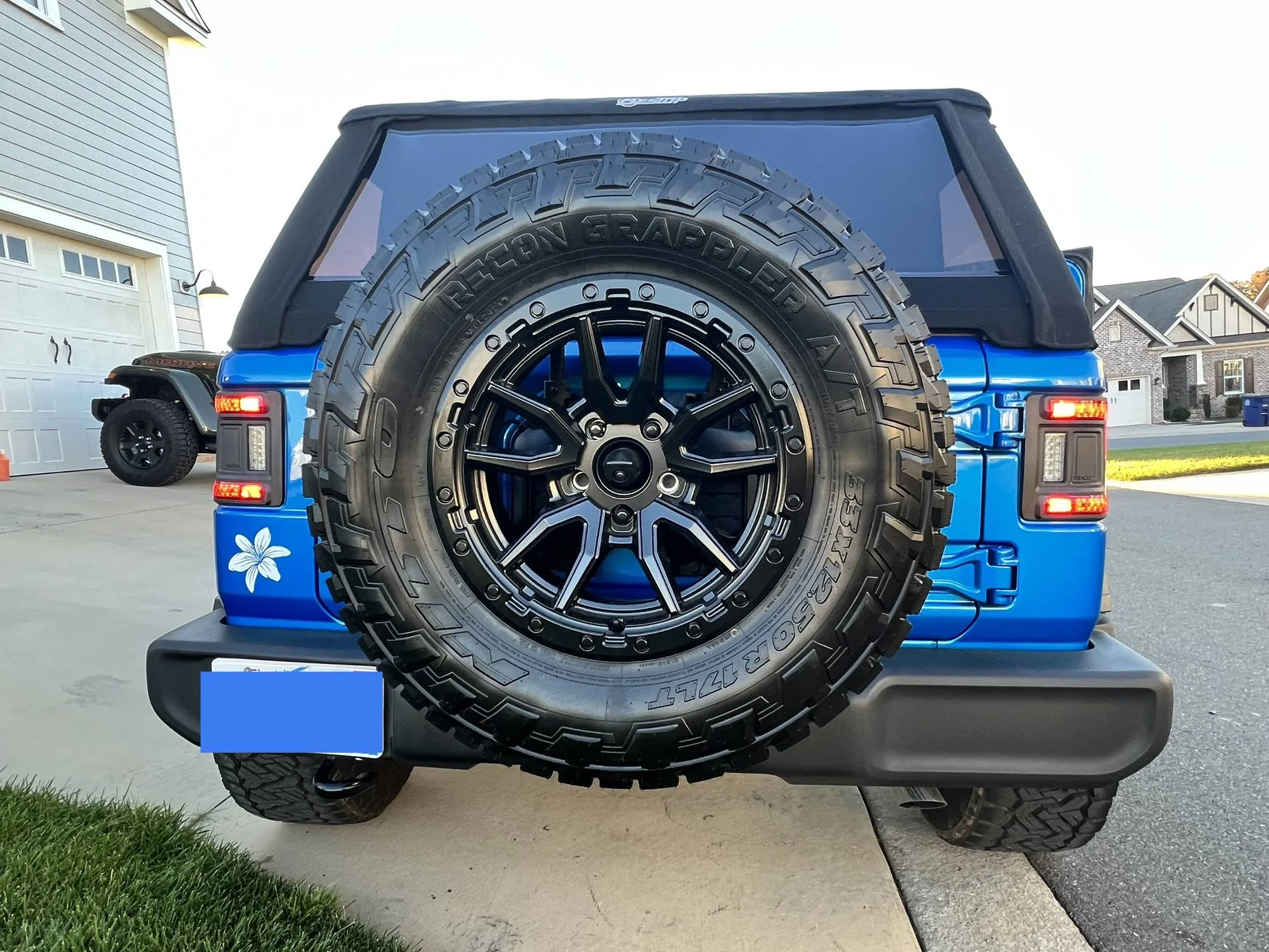 Jeep Wrangler JL Fuel Rebels + NITTO RECON AT 1207AC24-CB38-4FB0-BE73-7B4D0B64EA3C