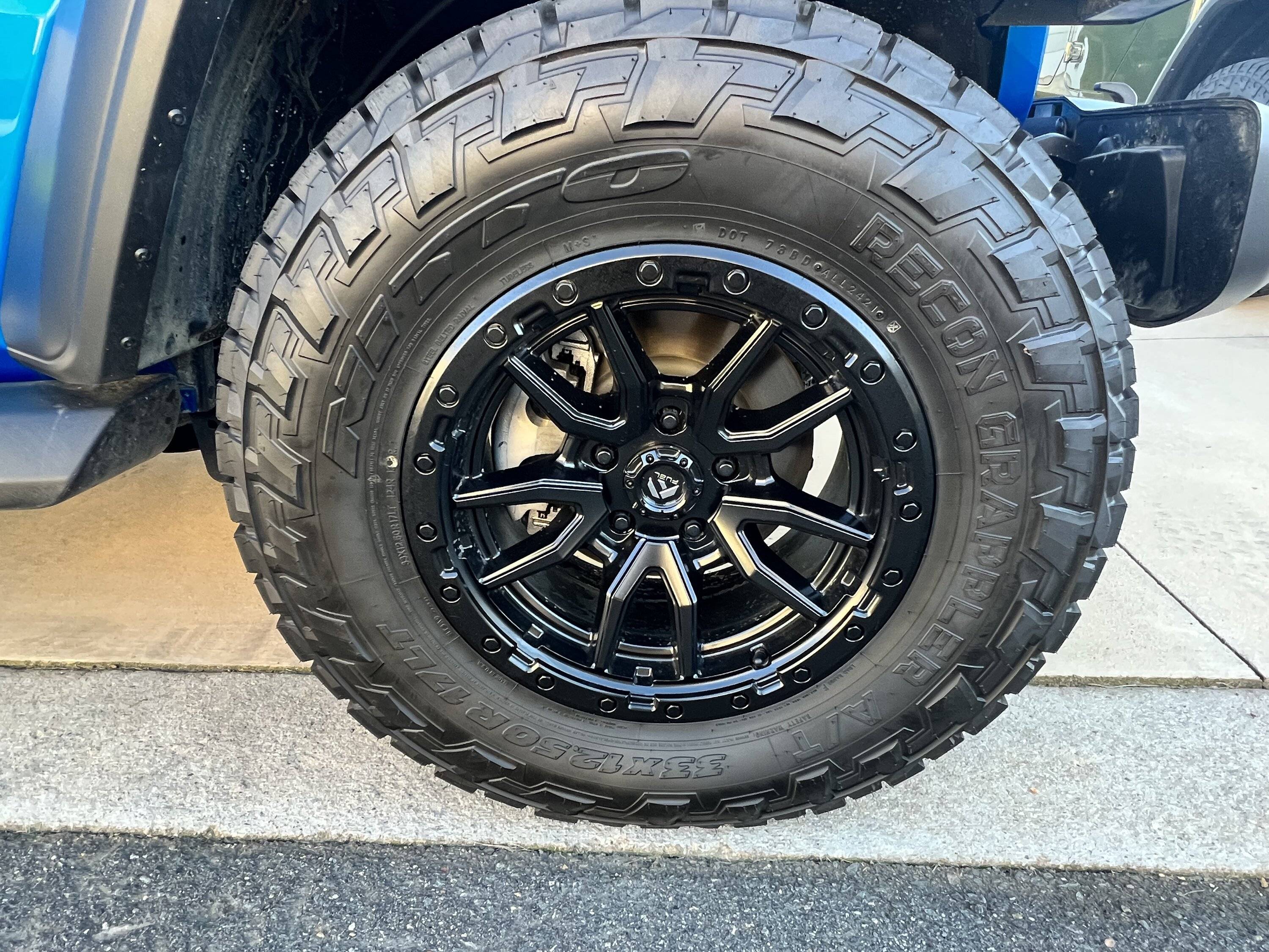 Jeep Wrangler JL Fuel Rebels + NITTO RECON AT 5BB35A40-307D-4C4C-978B-D487E220FE99