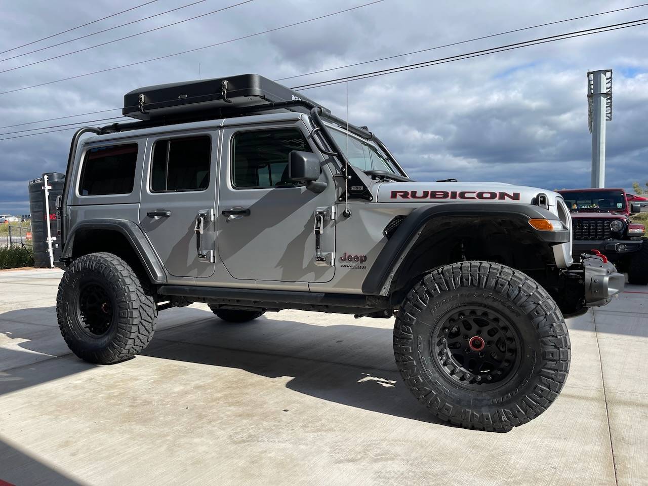 Astro Jeep -Side.jpeg