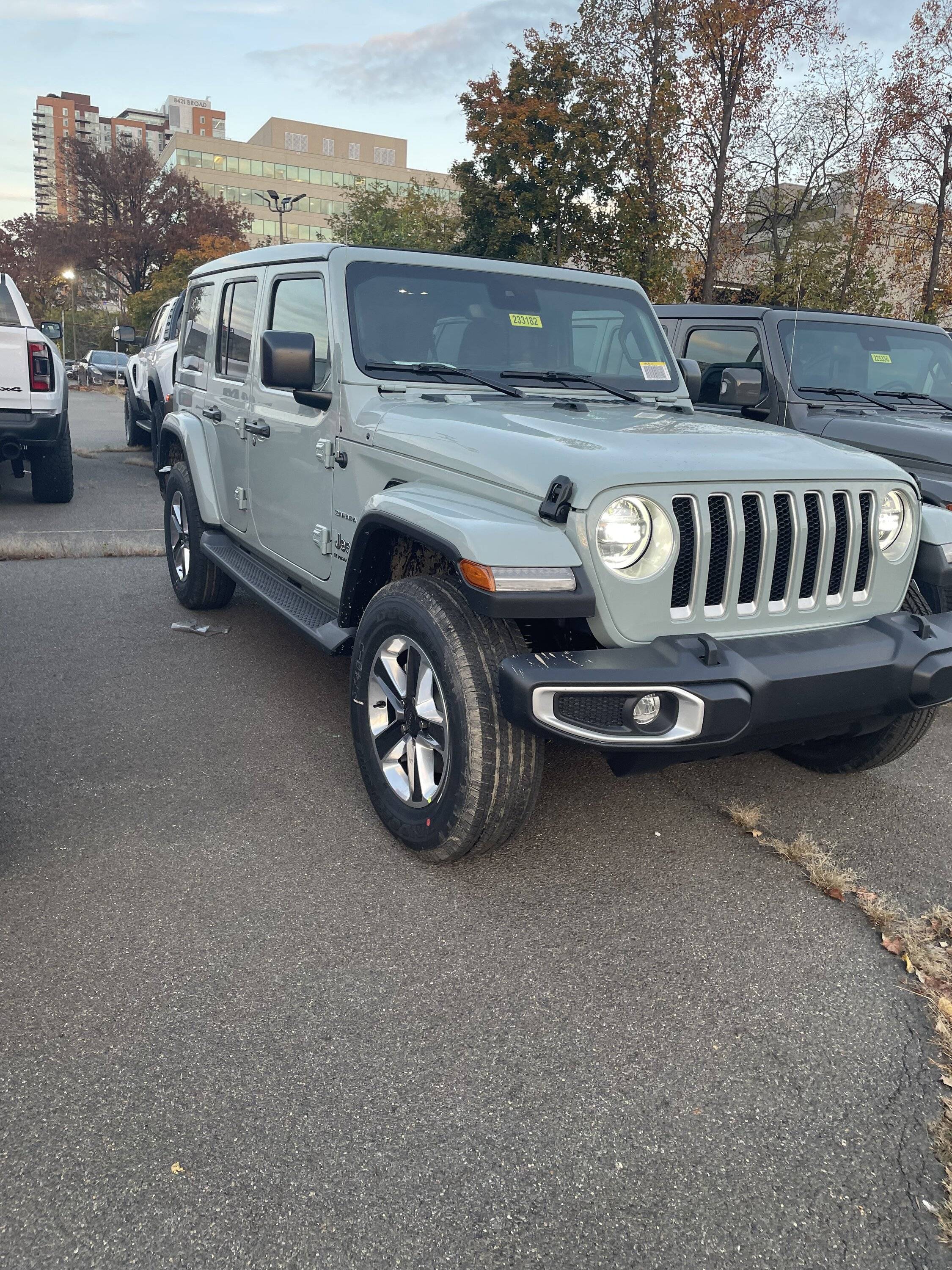 Jeep Wrangler JL Sahara earl 146CE449-EA19-49B0-9613-721AC051EA03