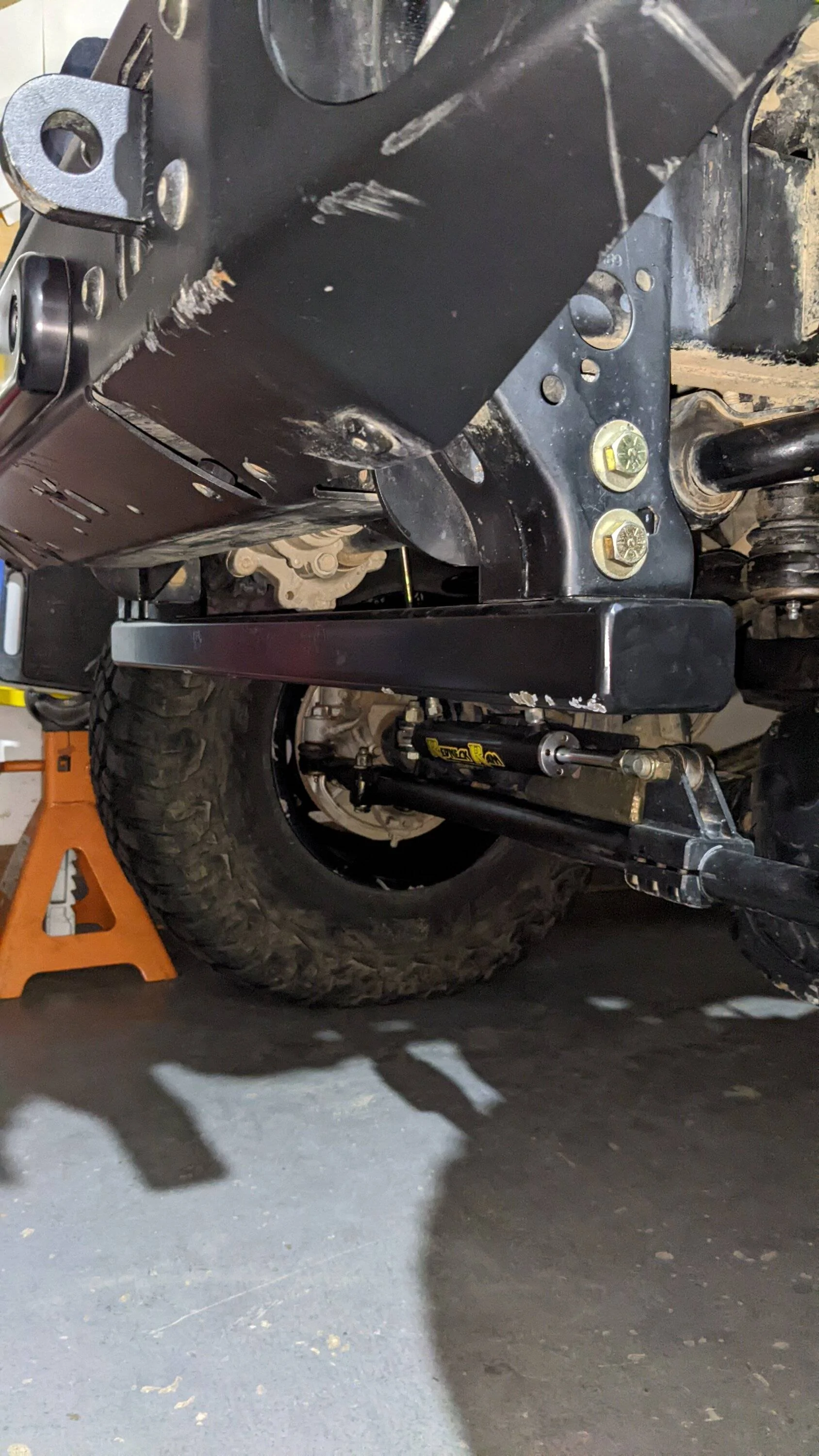 Jeep Wrangler JL Huge front end fang? PXL_20221030_022845514