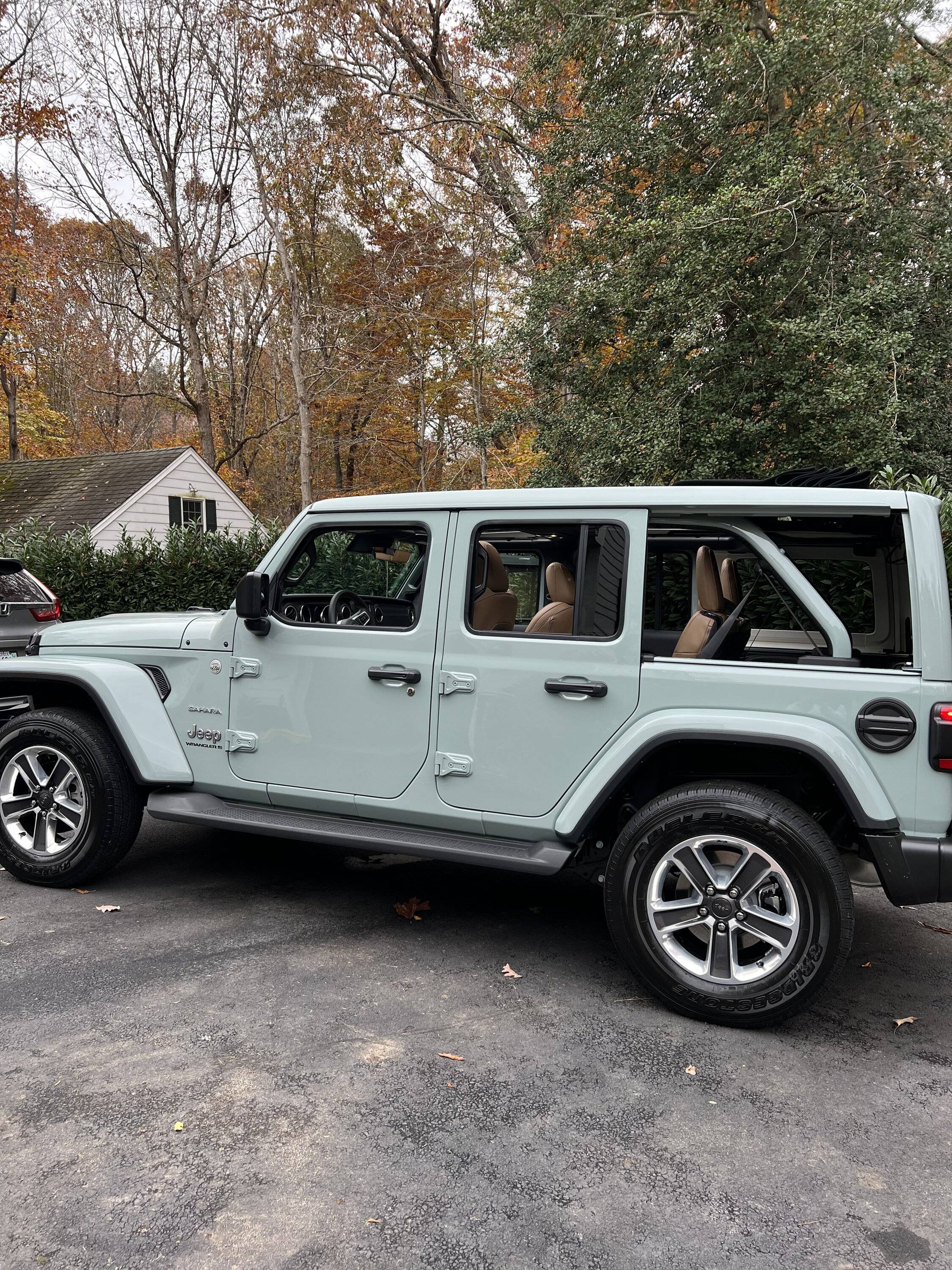 Jeep Wrangler JL Earl Sahara 52153E18-964A-4321-A1C5-FB1DBF9B123D