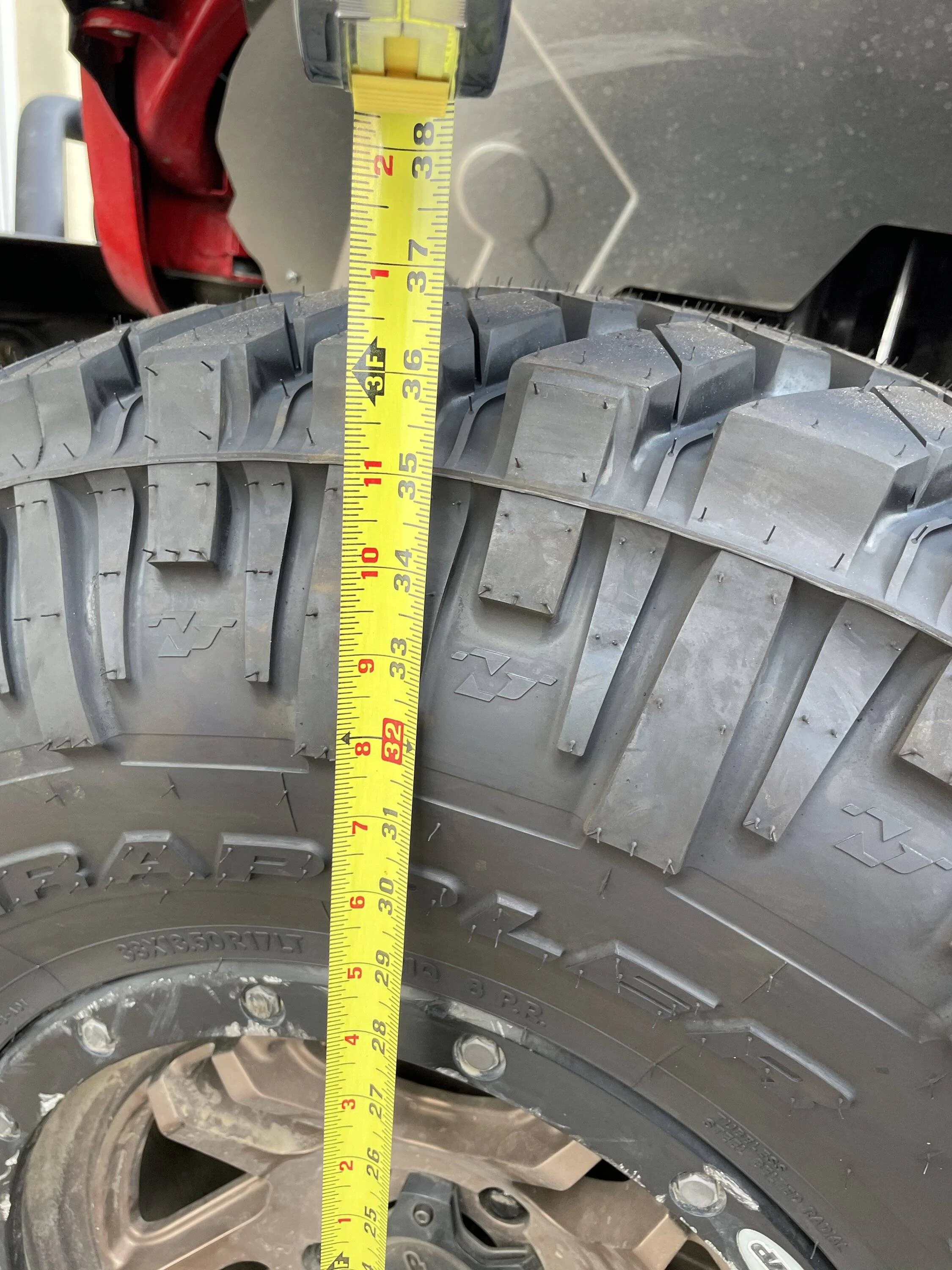Jeep Wrangler JL 38 inch nitto trail grapplers 92687345-24C0-4BB8-BA5B-E511404CC039