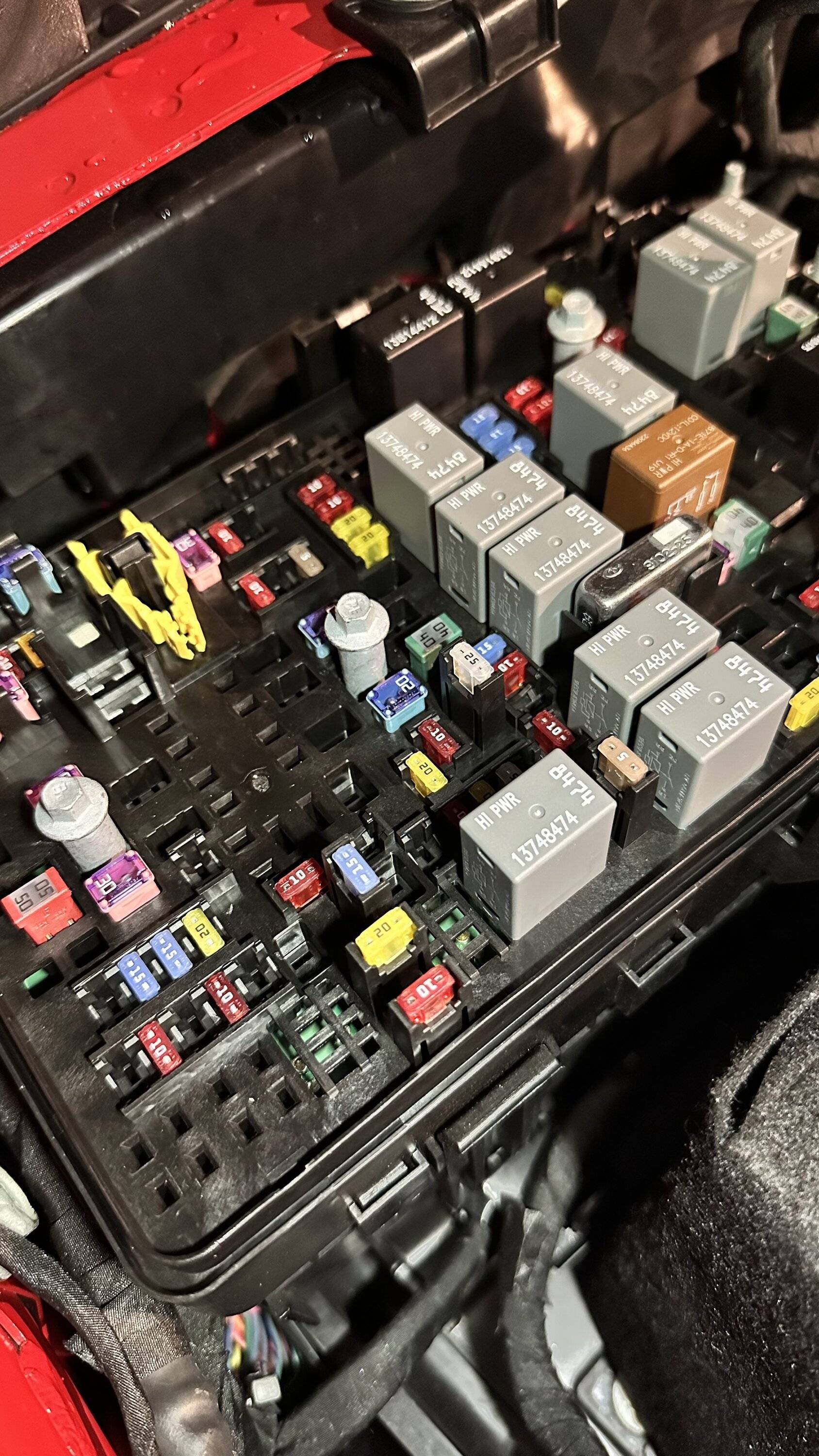 Jeep Wrangler JL Missing fuses for aux switches? B8C04C7B-C23B-4814-95F3-65FF21F594F5