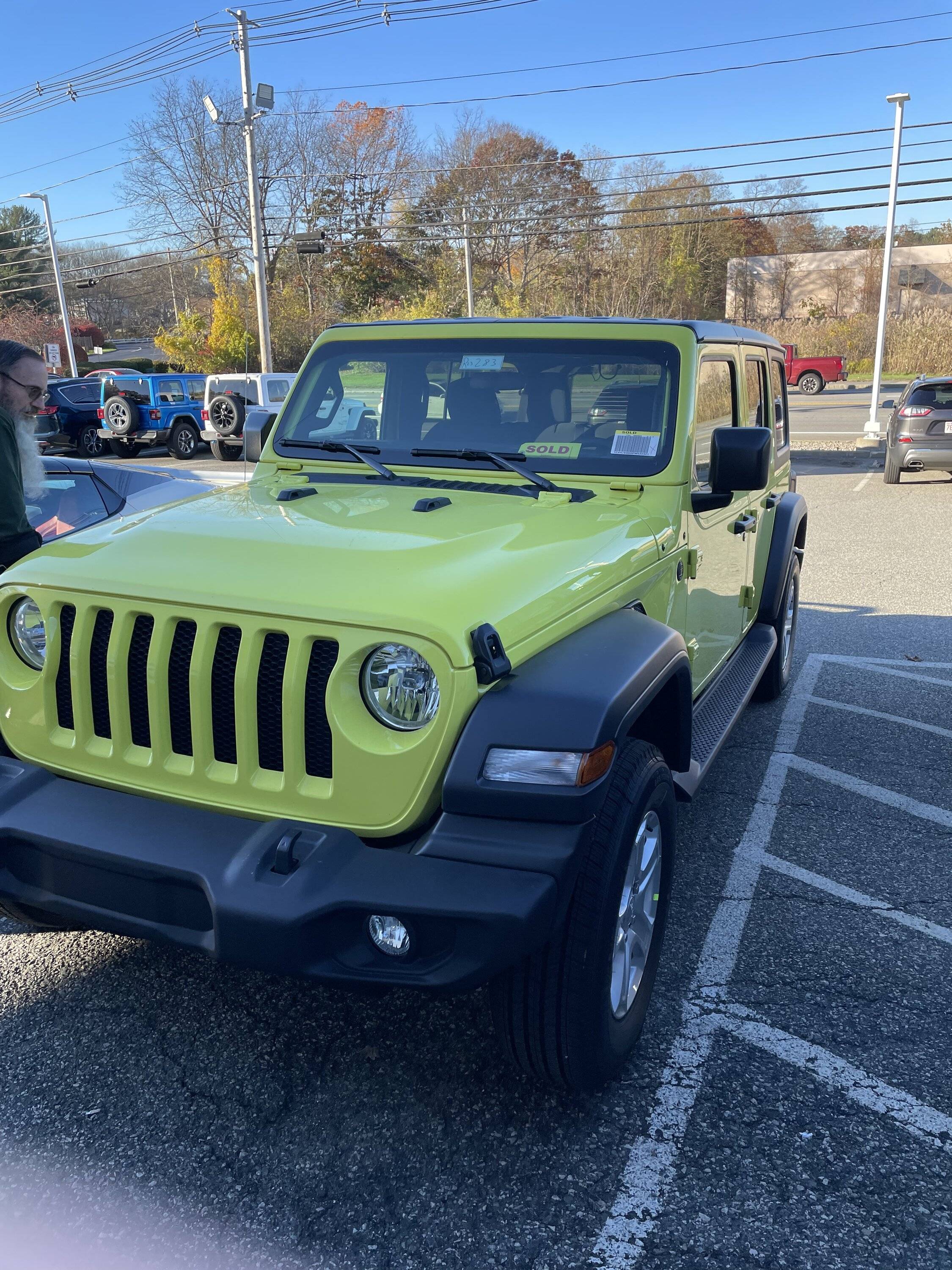 Jeep Wrangler JL 2023 Waiting/Venting Room E82BFDE0-FD2C-41F5-B2A6-0AA2A8FCD4D3