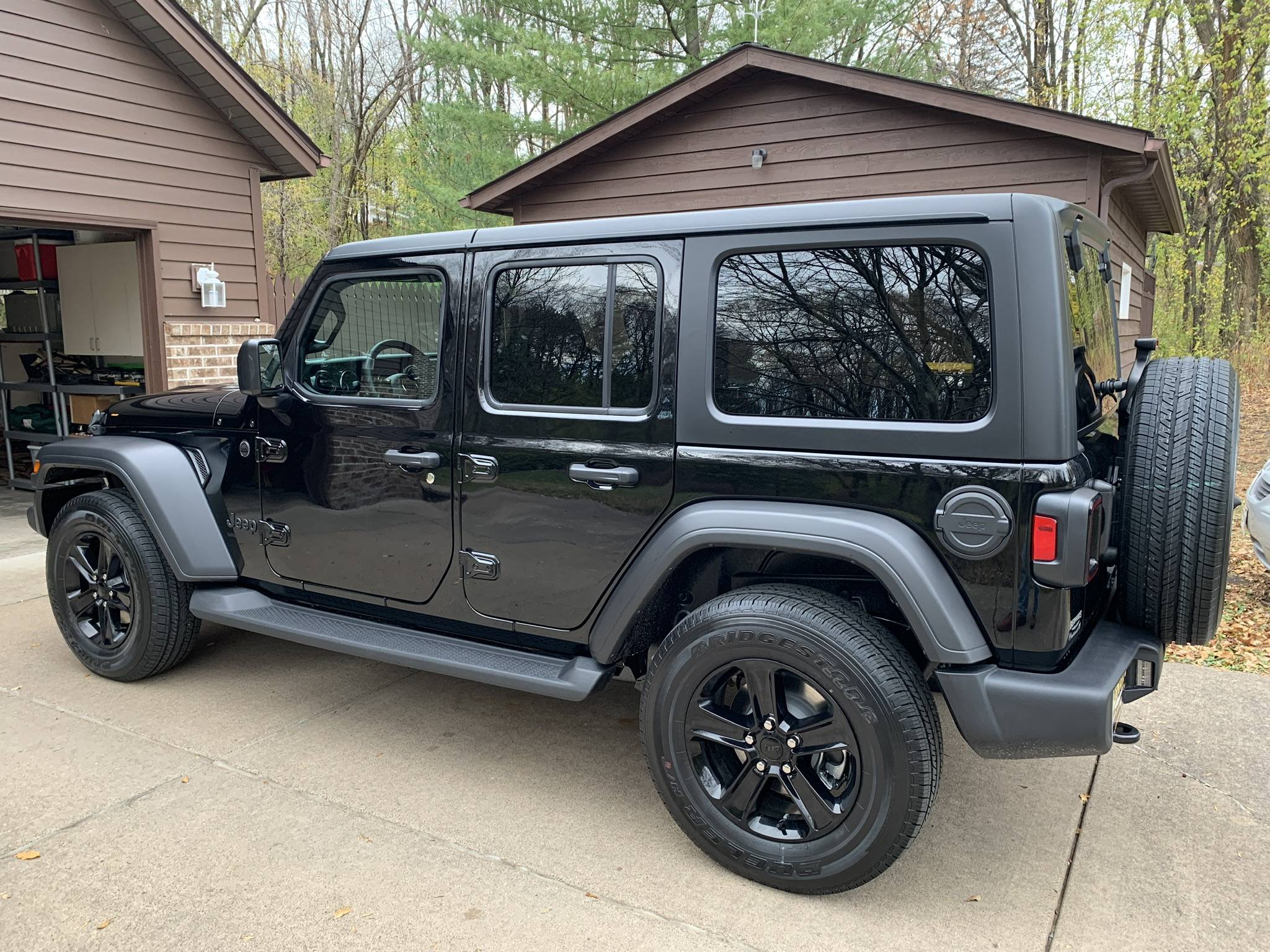 Jeep Wrangler JL 2023 Waiting/Venting Room 69111C43-A099-4EF7-B7B9-684DB86287FF