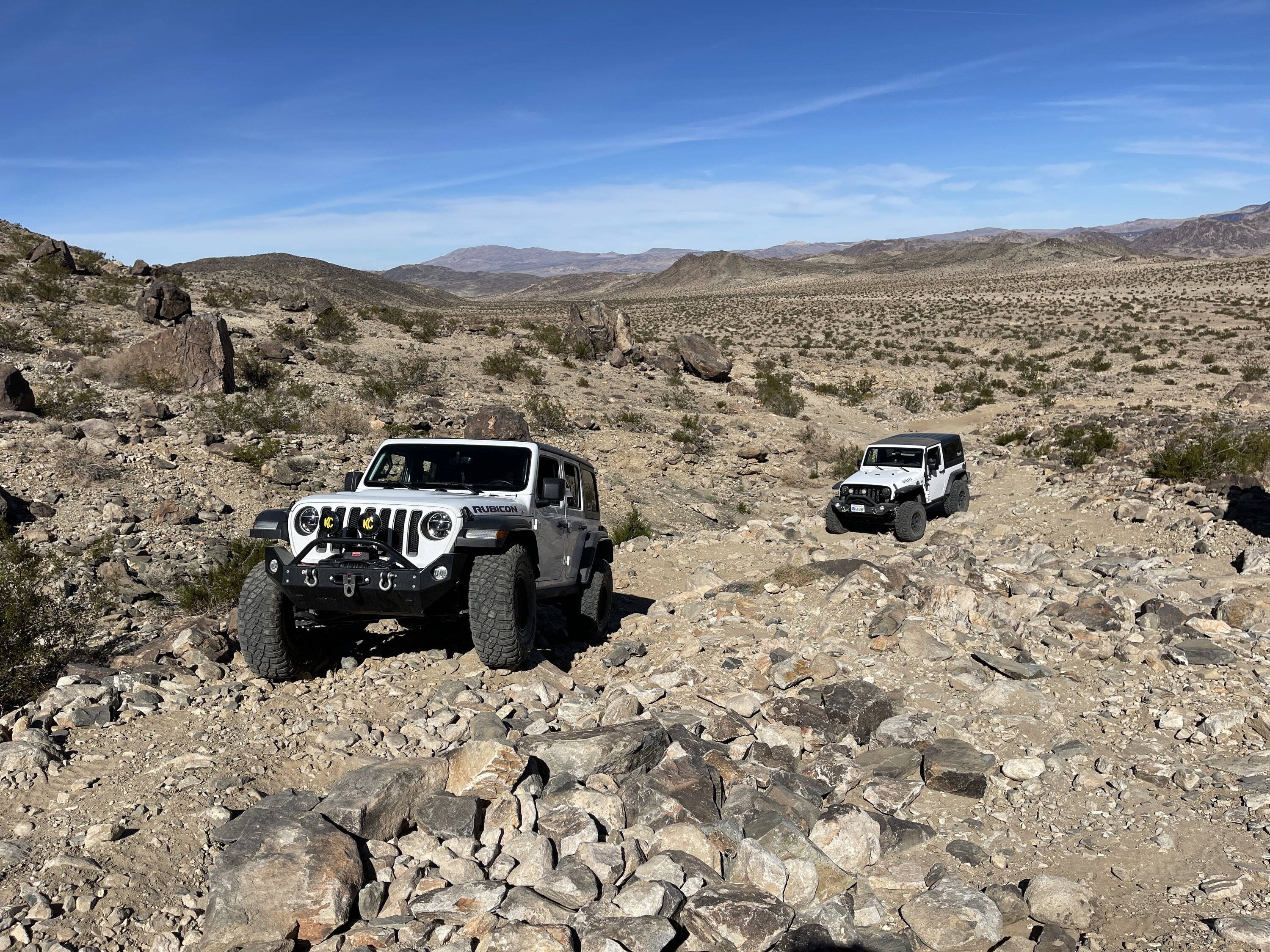 Jeep Wrangler JL Fissure mountain trail in Johnson Valley 5B623B0E-BE36-4AA9-AC75-CC45B355BAFD