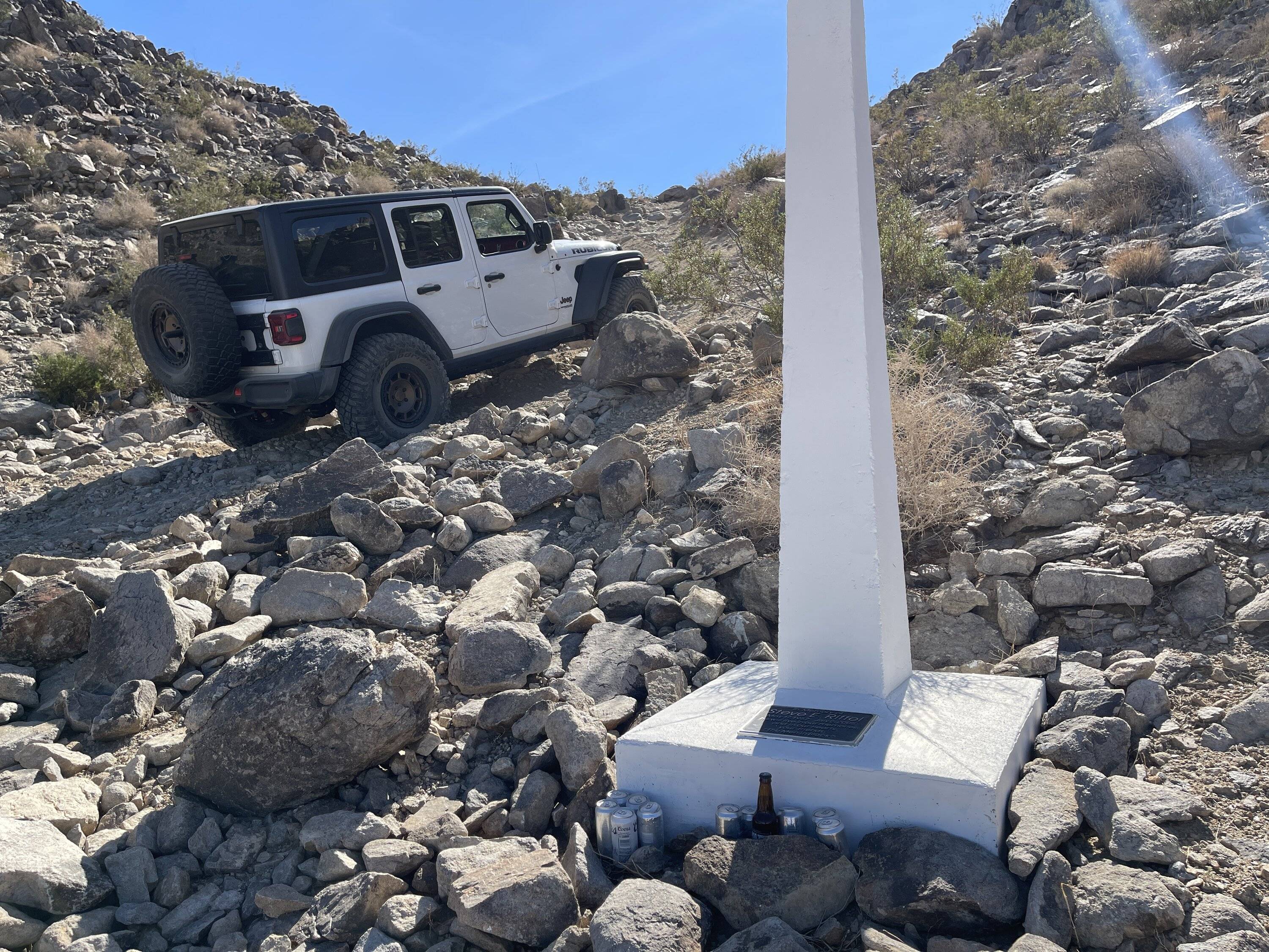 Jeep Wrangler JL Fissure mountain trail in Johnson Valley 9C1A201F-F7FA-4AAA-9D78-0B7A52FDAACD