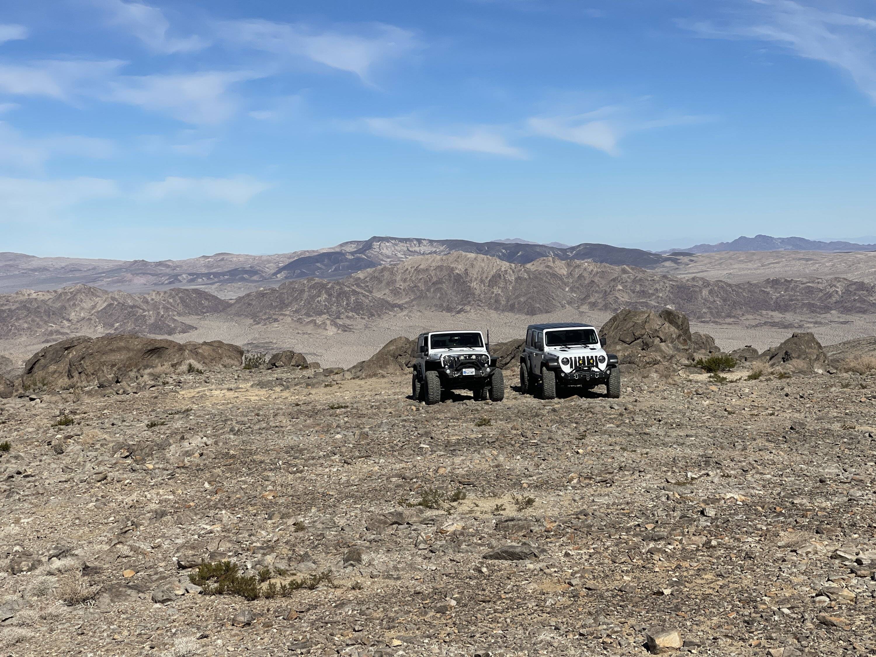 Jeep Wrangler JL Fissure mountain trail in Johnson Valley C3EE86E5-6FD4-4318-BF5C-999C0C1AAA66