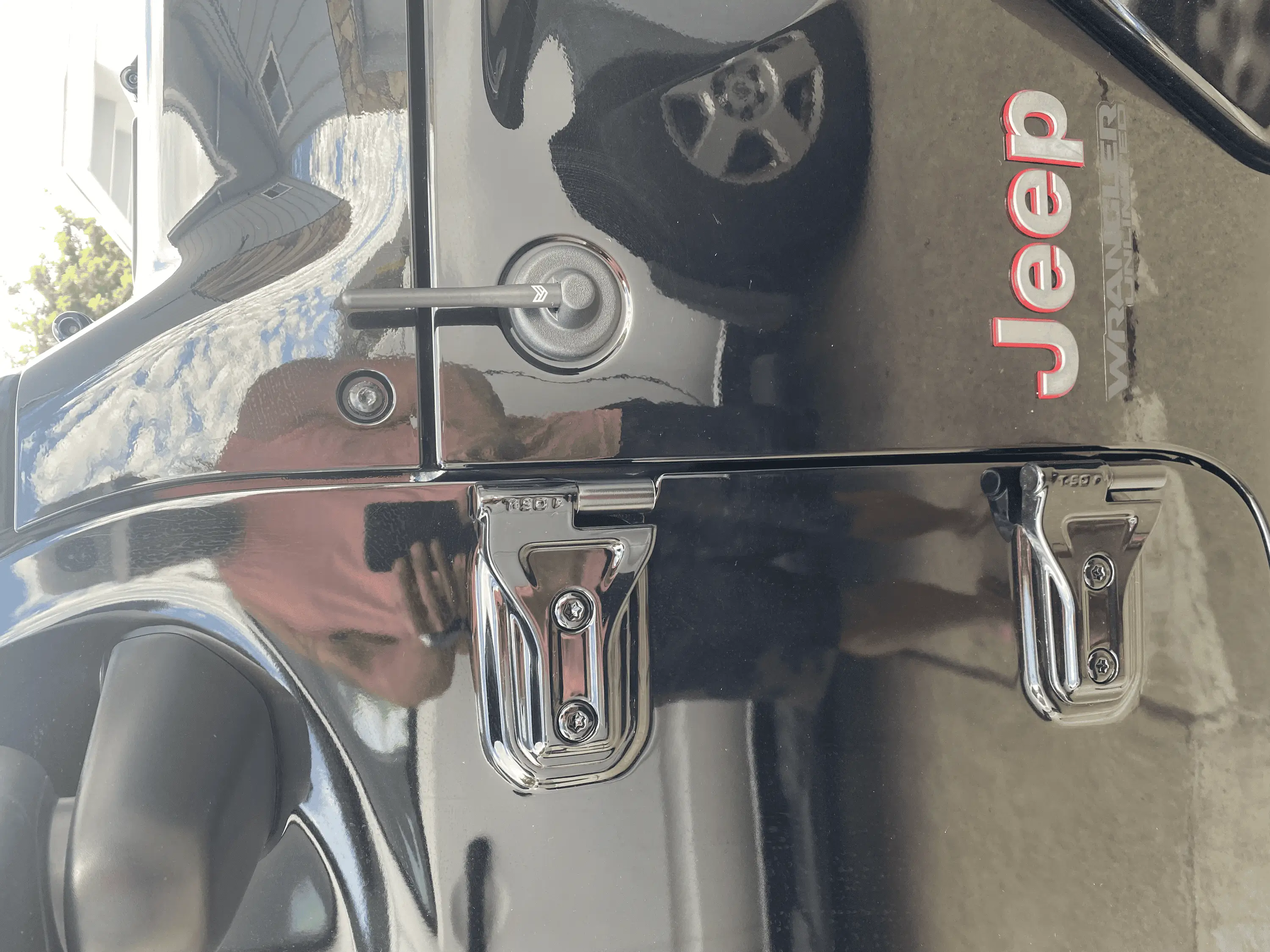 Jeep Wrangler JL Passenger door alignment issue tempImageXZLFq6
