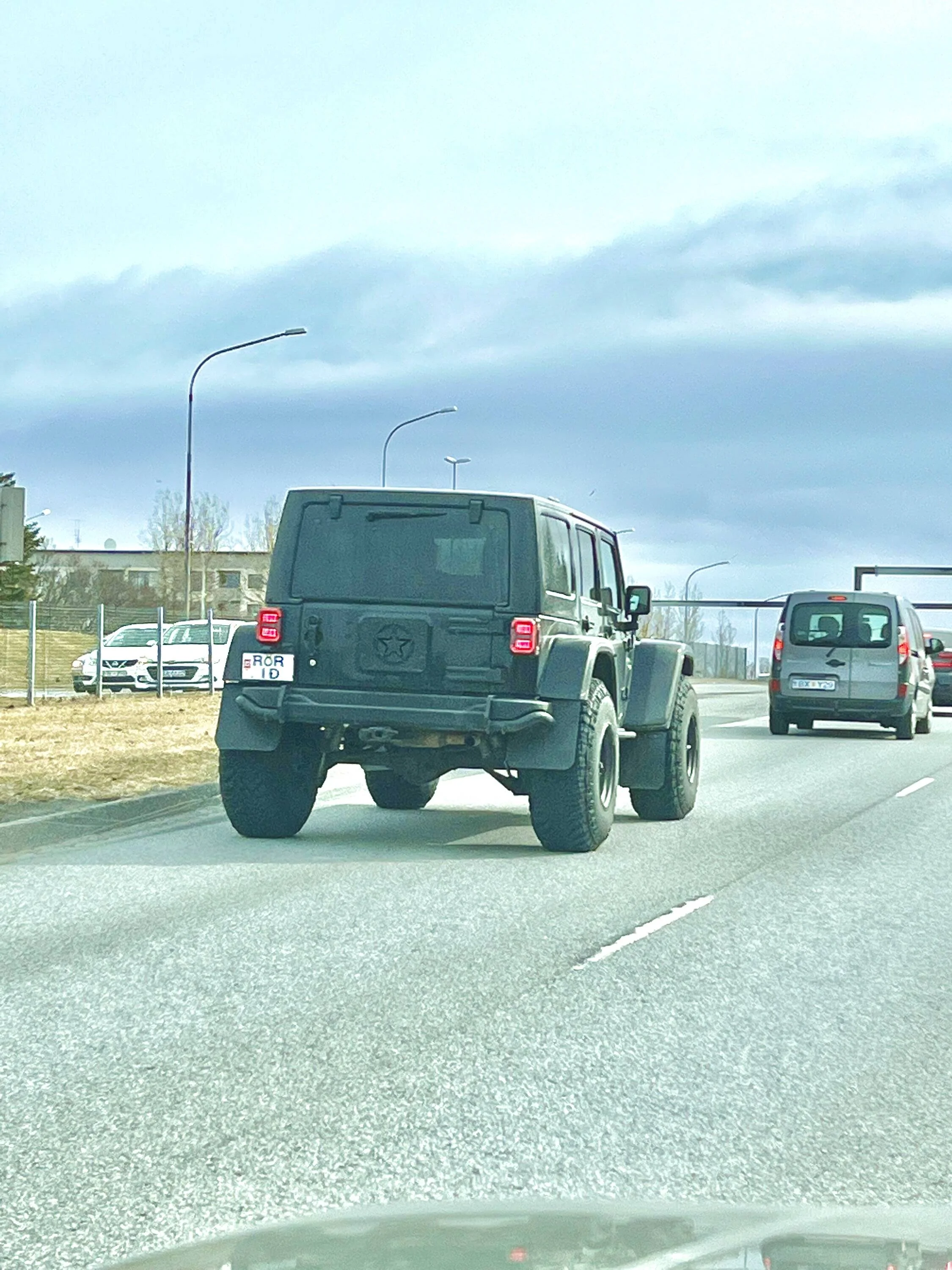 Jeep Wrangler JL And you thought your setup was aggressive.... IMG_1138