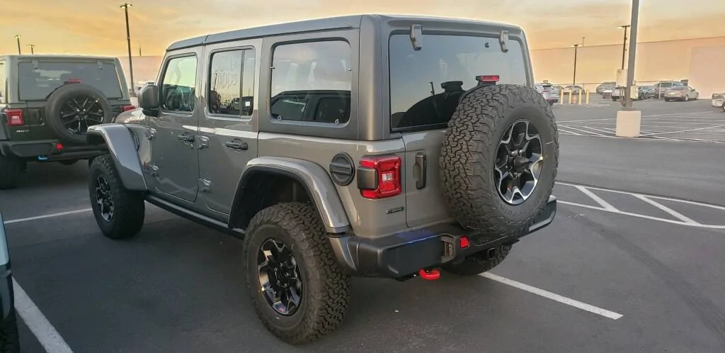 Jeep Wrangler JL 2023 Waiting/Venting Room imagejpeg_0