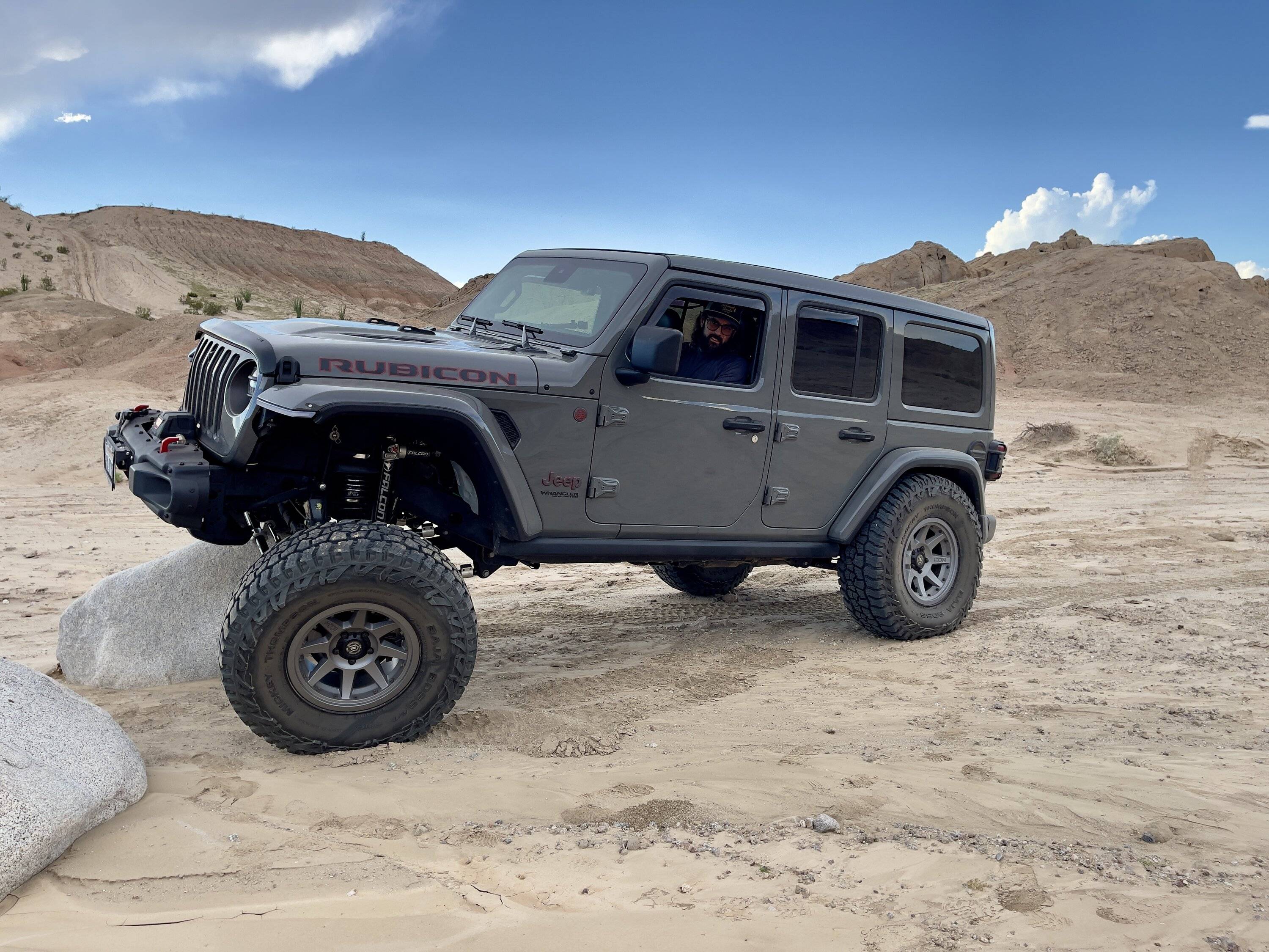 Jeep Wrangler JL Falcon Shocks 3E94F969-CABB-45FF-B989-C293C66E6150