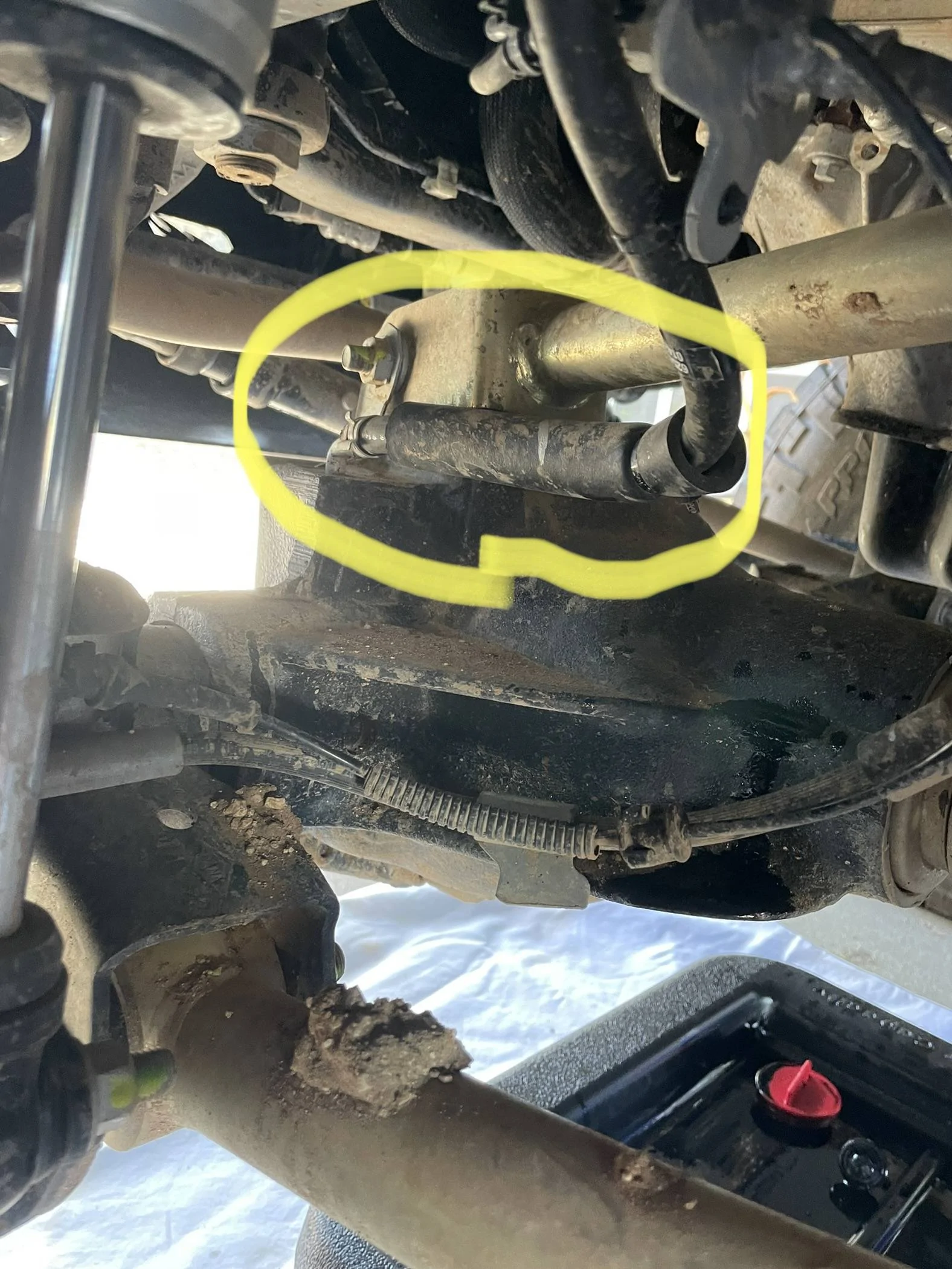 Jeep Wrangler JL Loose tube needs identifying 56E0696F-B96F-4D29-A470-CC1739836400