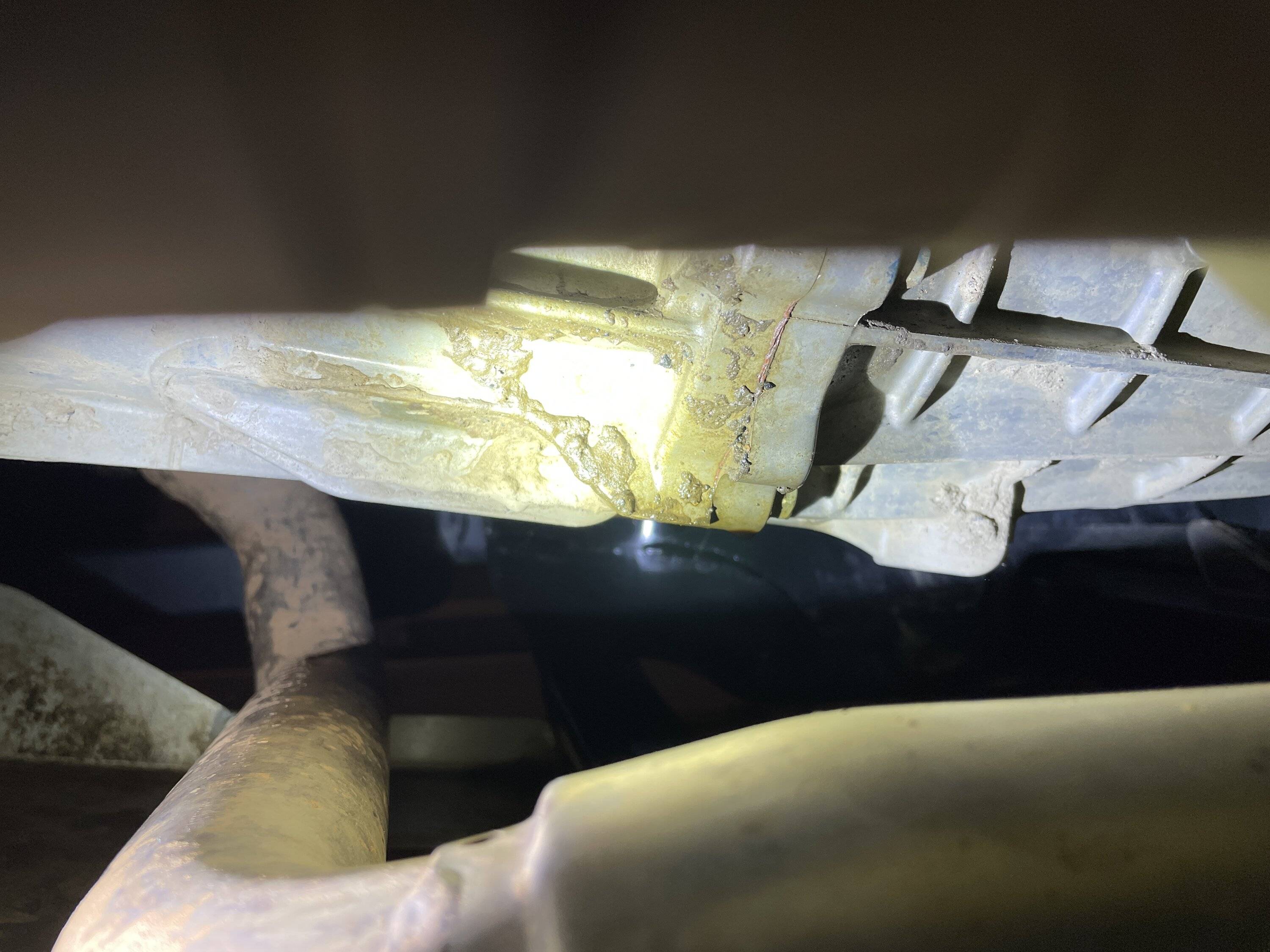Jeep Wrangler JL Oil leak C14EC0AD-0E25-4819-A62F-4A2B164678B6