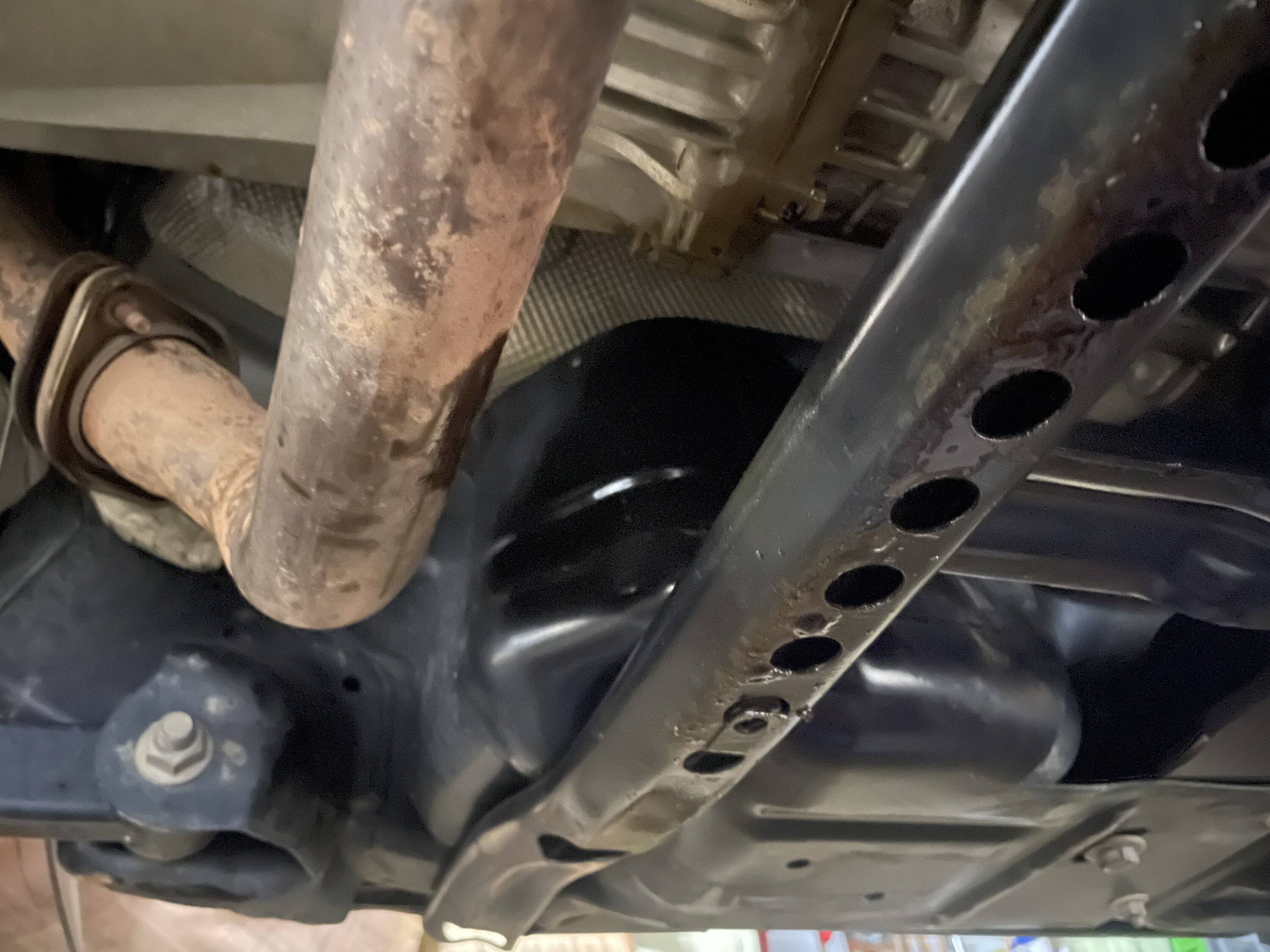 Jeep Wrangler JL Oil leak 6C310568-9A15-4064-8D3B-C971B94736A4