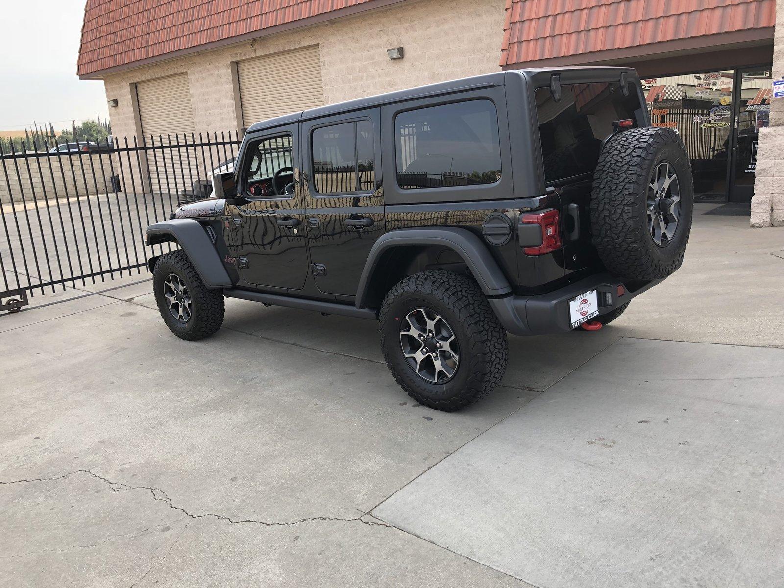 Jeep Wrangler JL WTS Stock Rubicon wheels and tires in LA/Barstow Area upload_2018-7-19_11-48-6