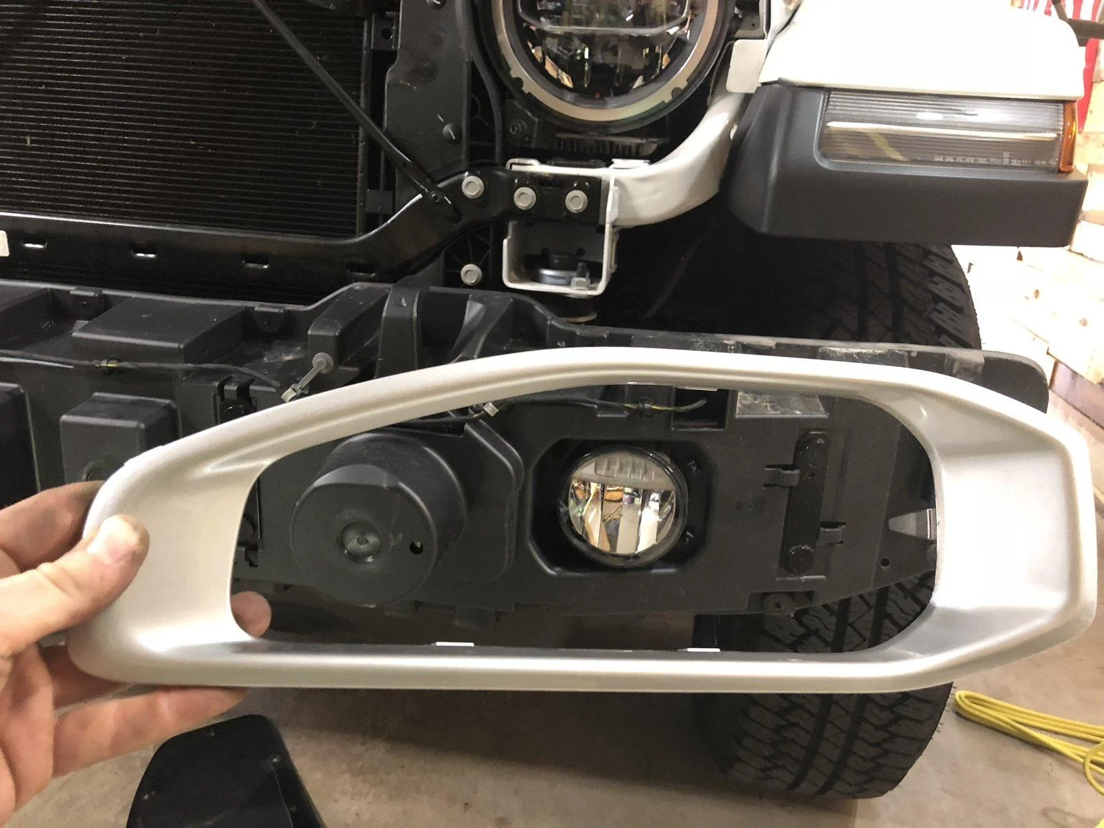 Jeep Wrangler JL Fog Light Bezel Removal and Grill Inserts 0179ea0296c6381c4a8a0f640ea8ea1ff4cb26afa