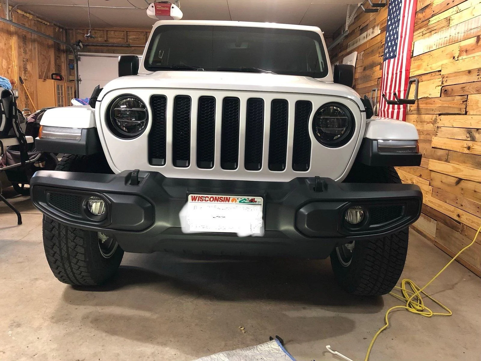 Jeep Wrangler JL Fog Light Bezel Removal and Grill Inserts 01529f101ab04e960b4739a3d53a07fb8ce31e83f2