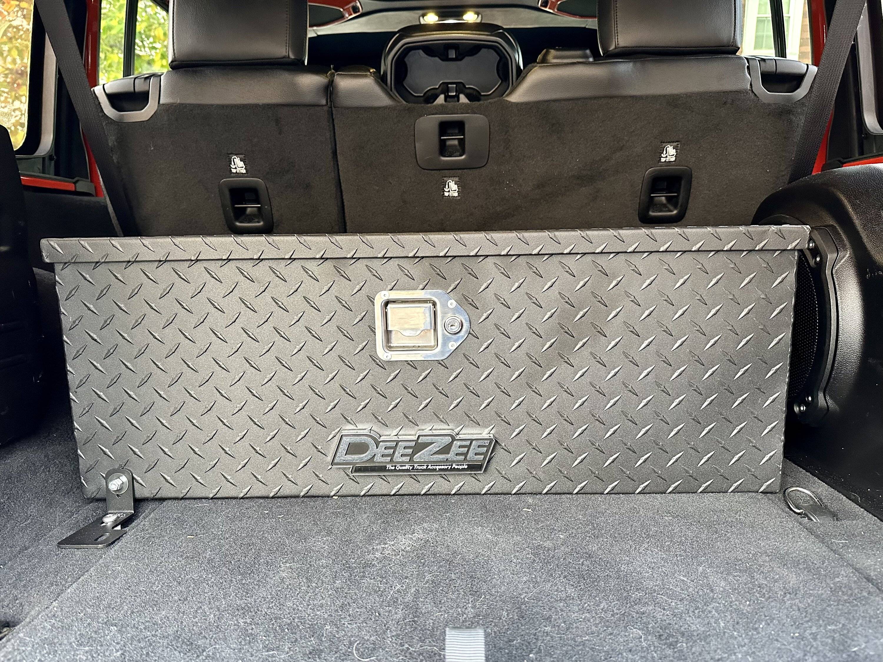 Jeep Wrangler JL Help: A hard trunk cover that doesn't enclose more? 805BE1C6-A126-4CCA-8B49-DD6C0CD793F3