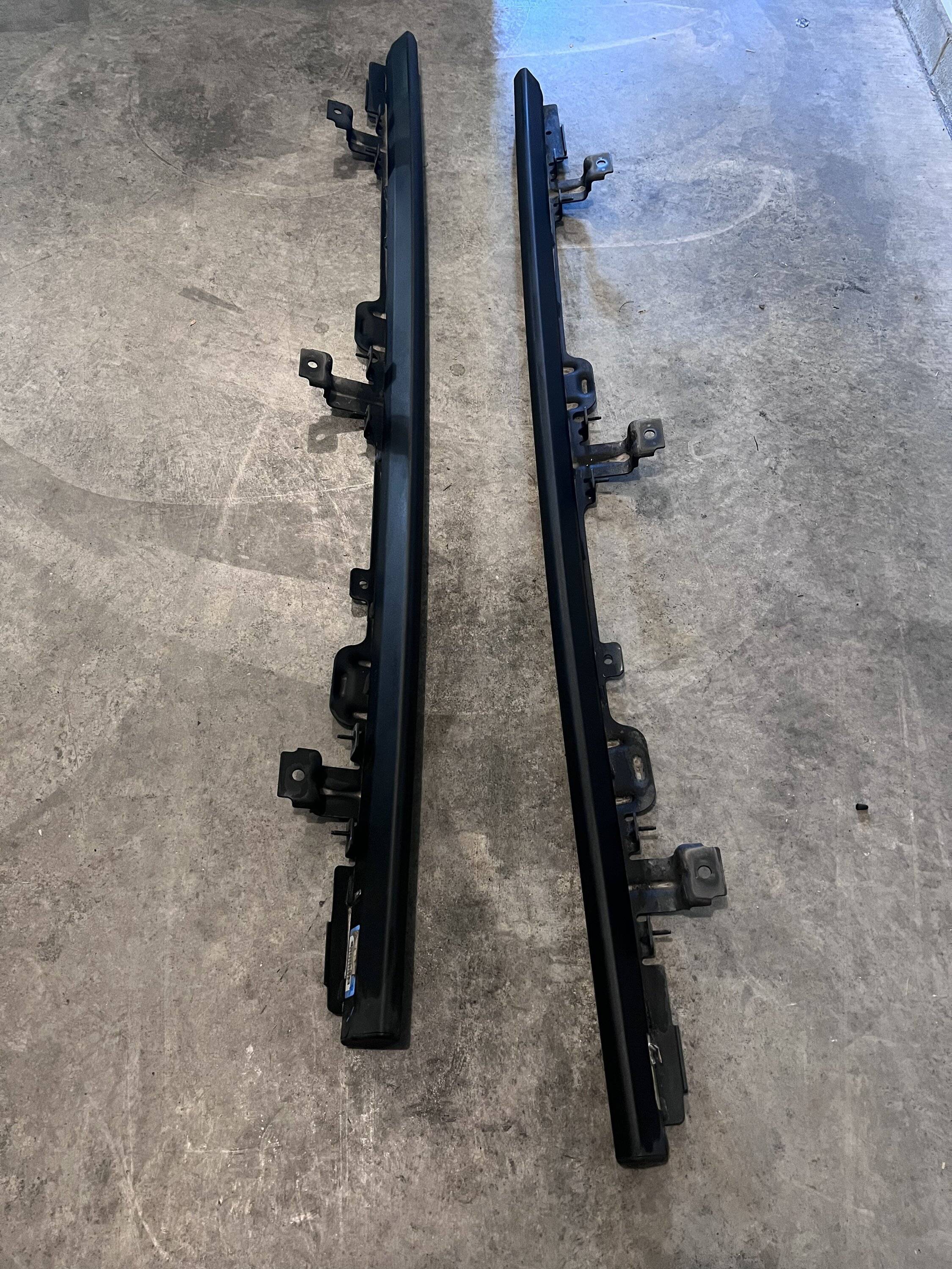 Jeep Wrangler JL OEM rock sliders F7C4231B-E205-4665-BE16-922E7C6D782A