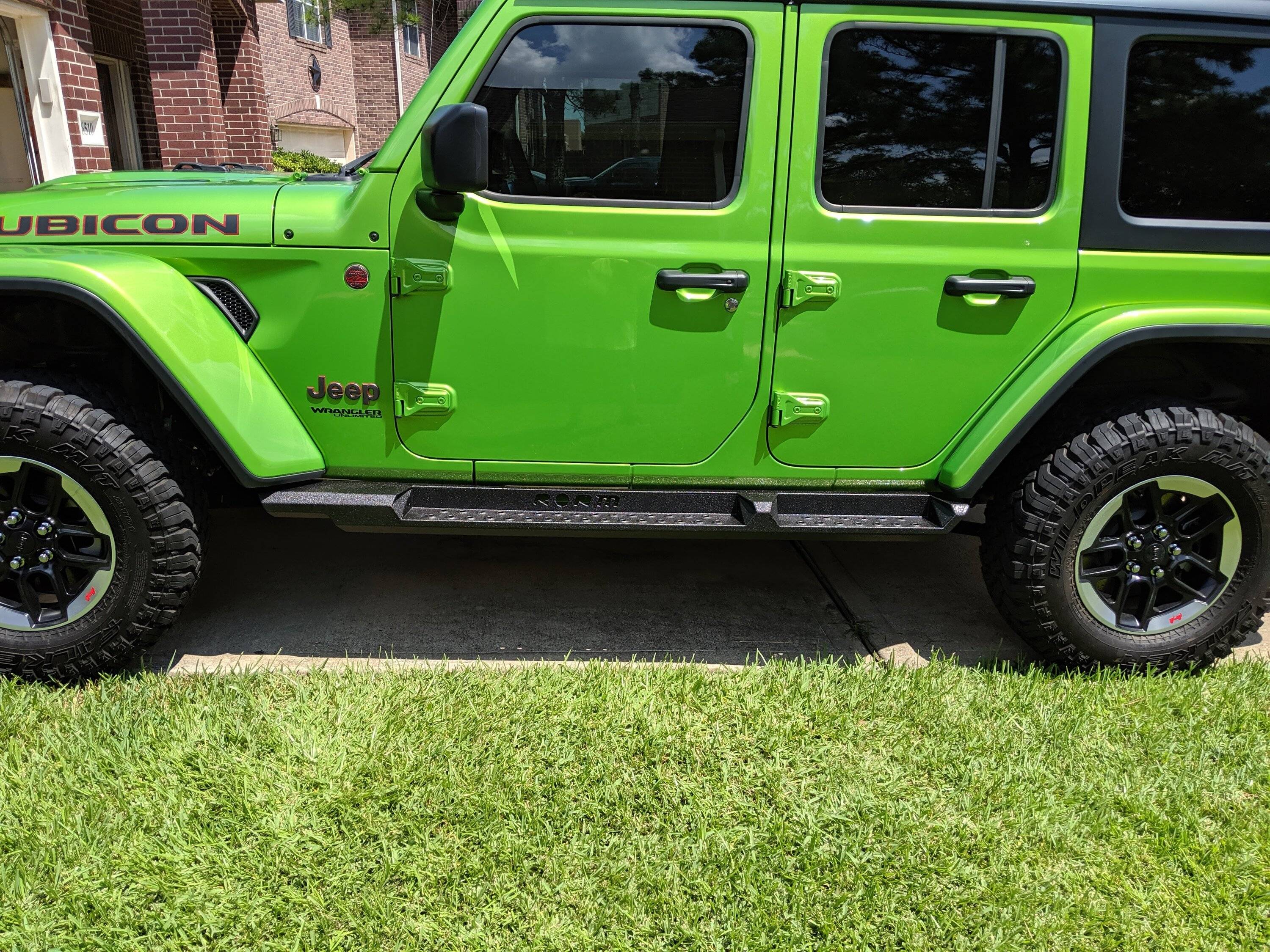 Jeep Wrangler JL Black Gorilla lug nuts IMG_20190831_142130 1