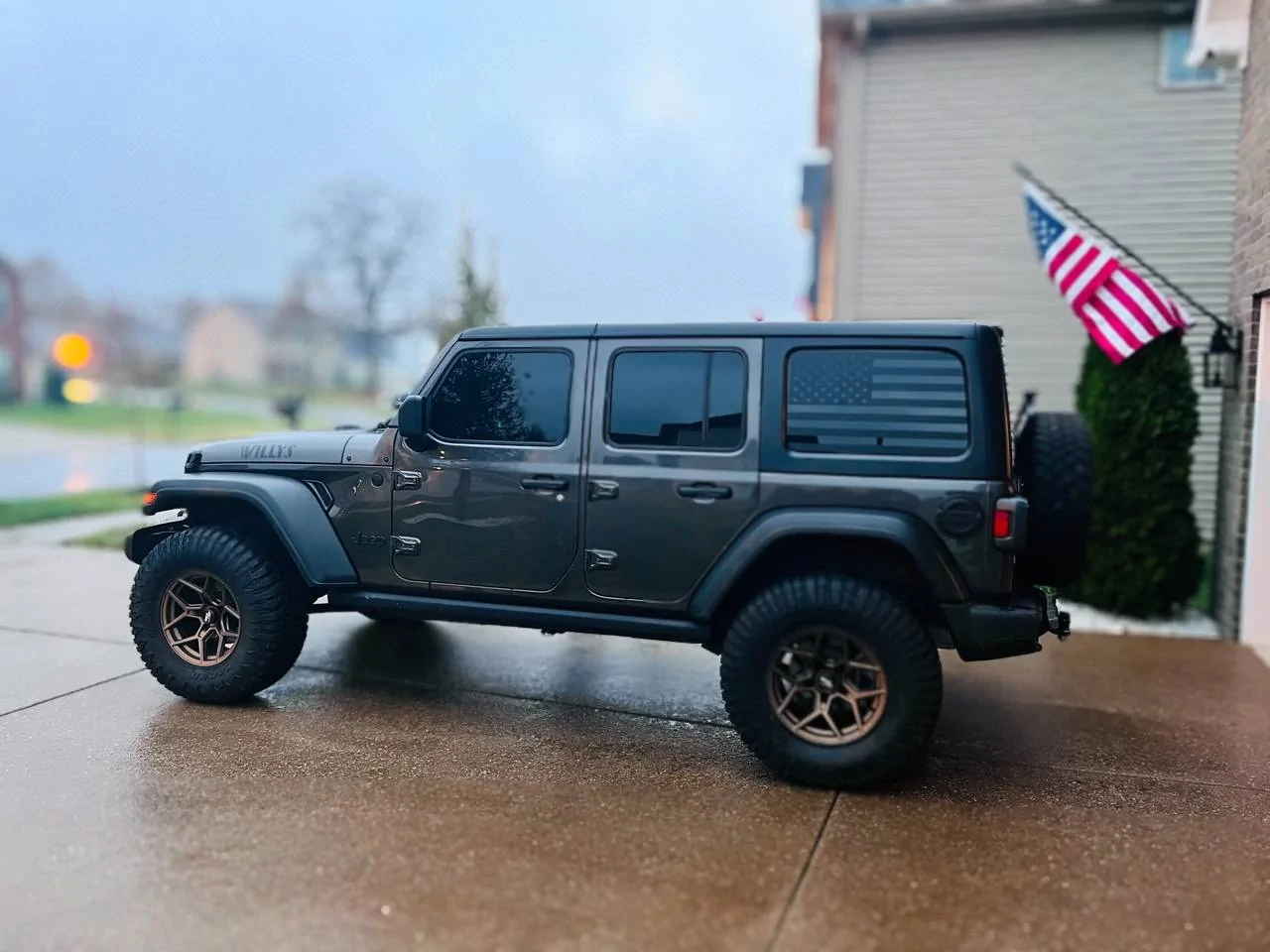 Jeep Wrangler JL Willys sticker opinions.. help!! BE323269-F2D6-4522-A38D-A3E93B64383C